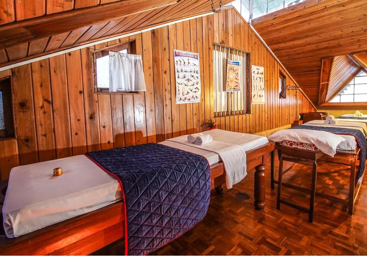 Massage in Cochrane Place Hotel