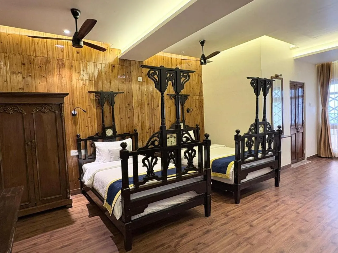 Bed in Cochrane Place By Teesta Hotels