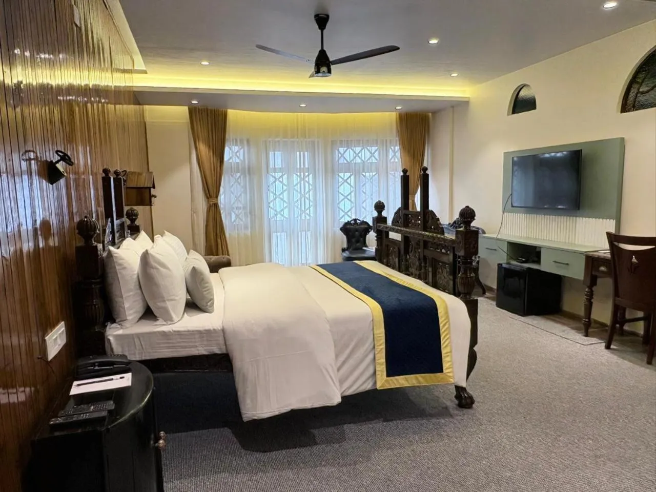 Bed in Cochrane Place By Teesta Hotels