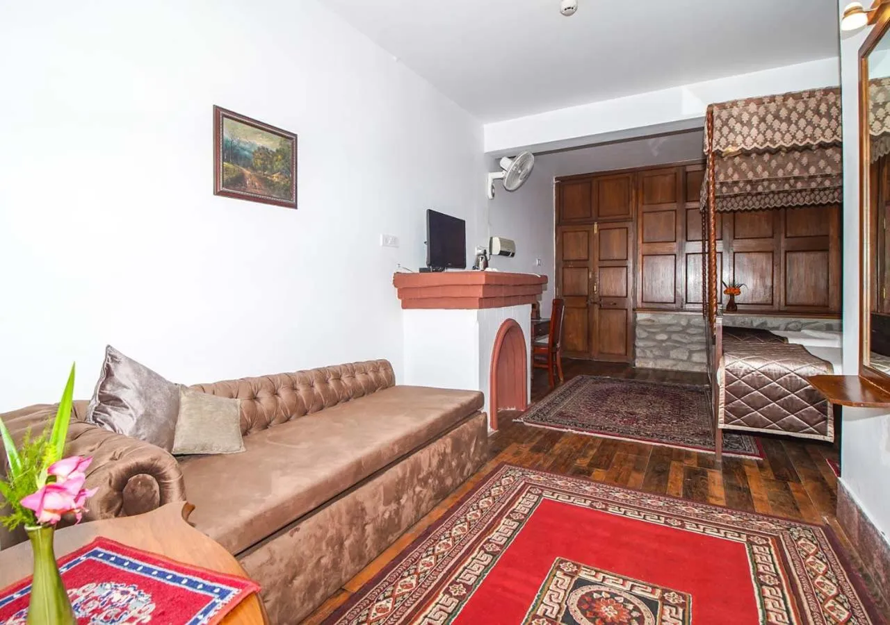 Bed in Cochrane Place Hotel