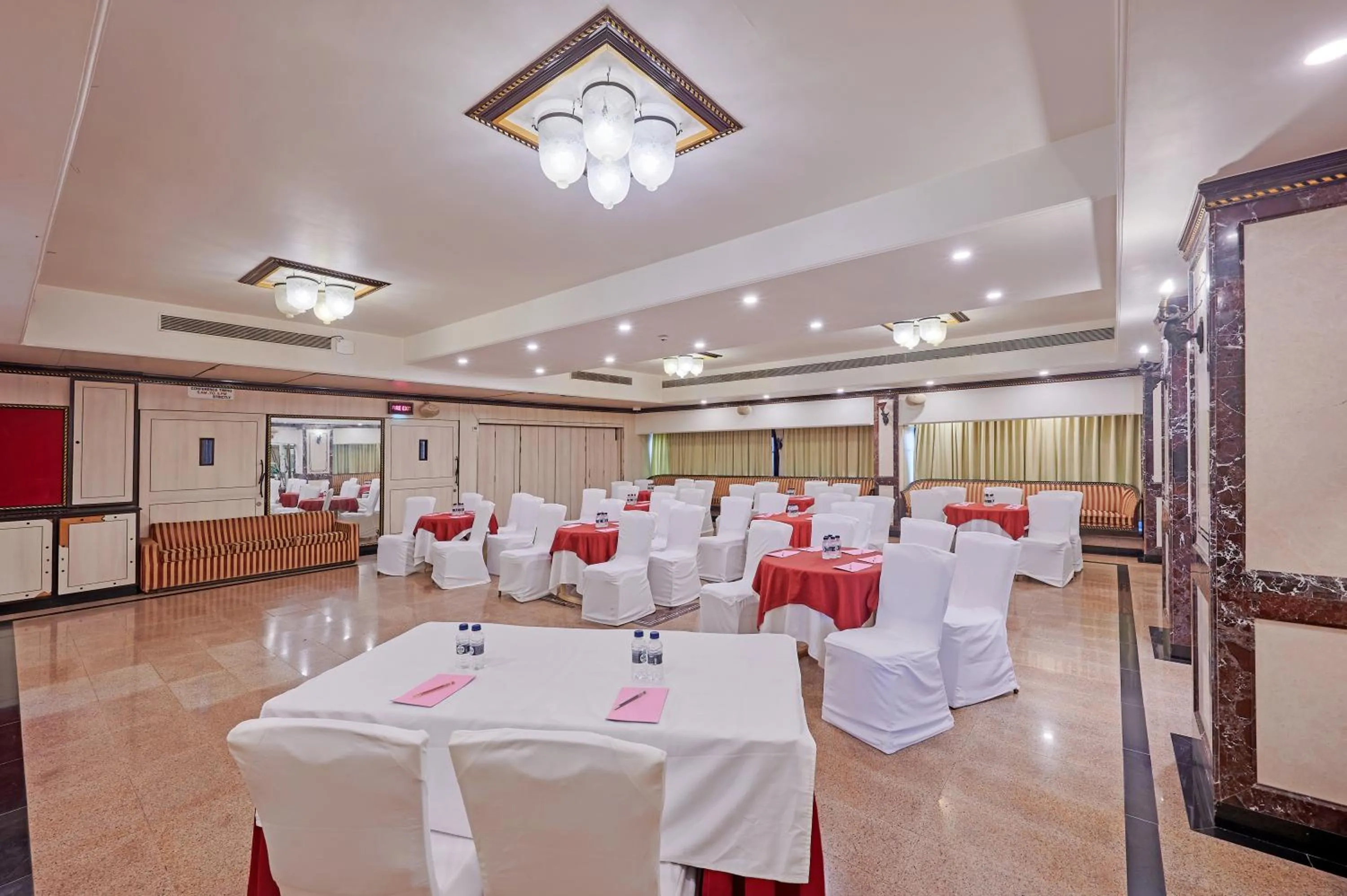 Hotel Karl Residency