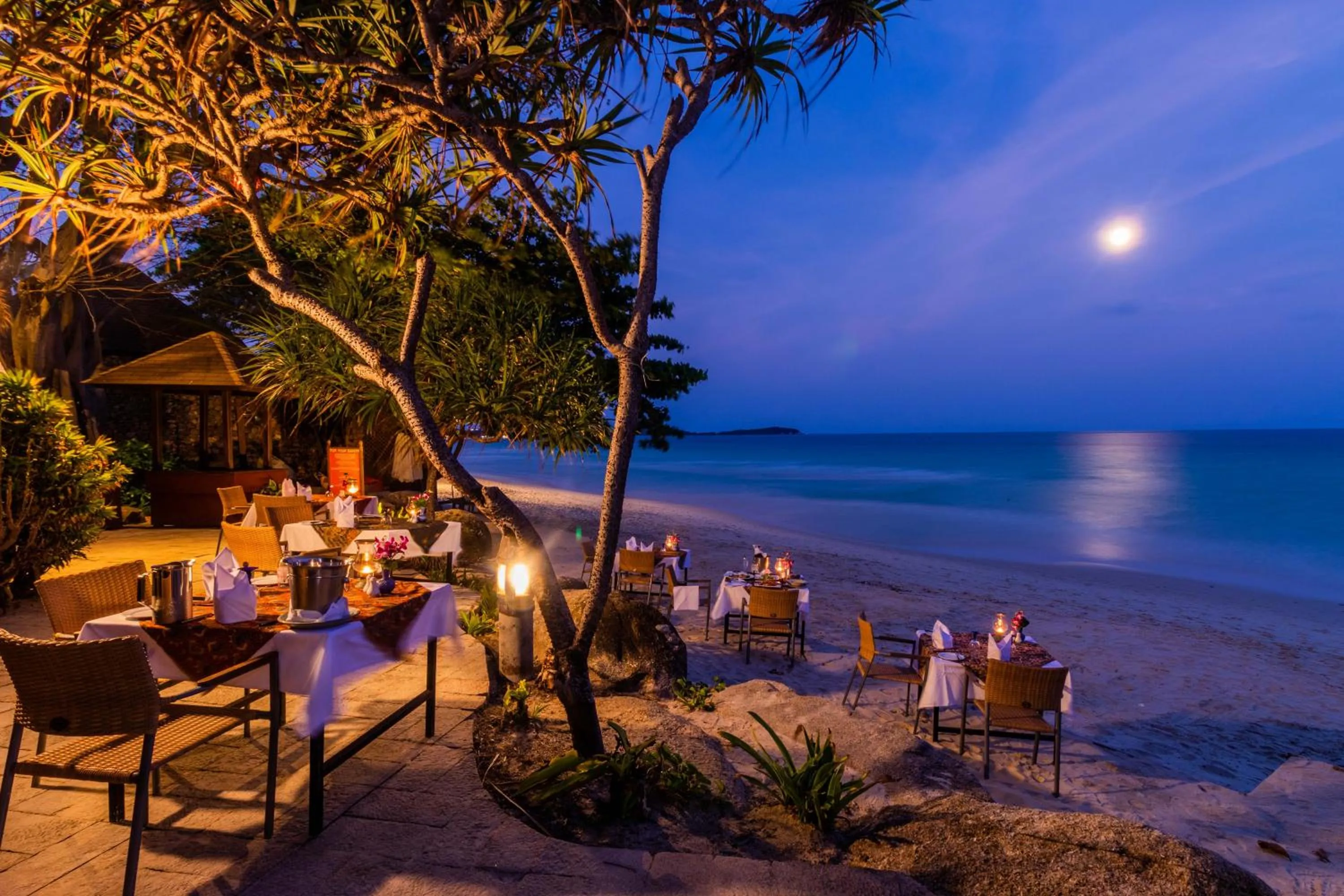 Restaurant/places to eat in Anavana Beach Resort