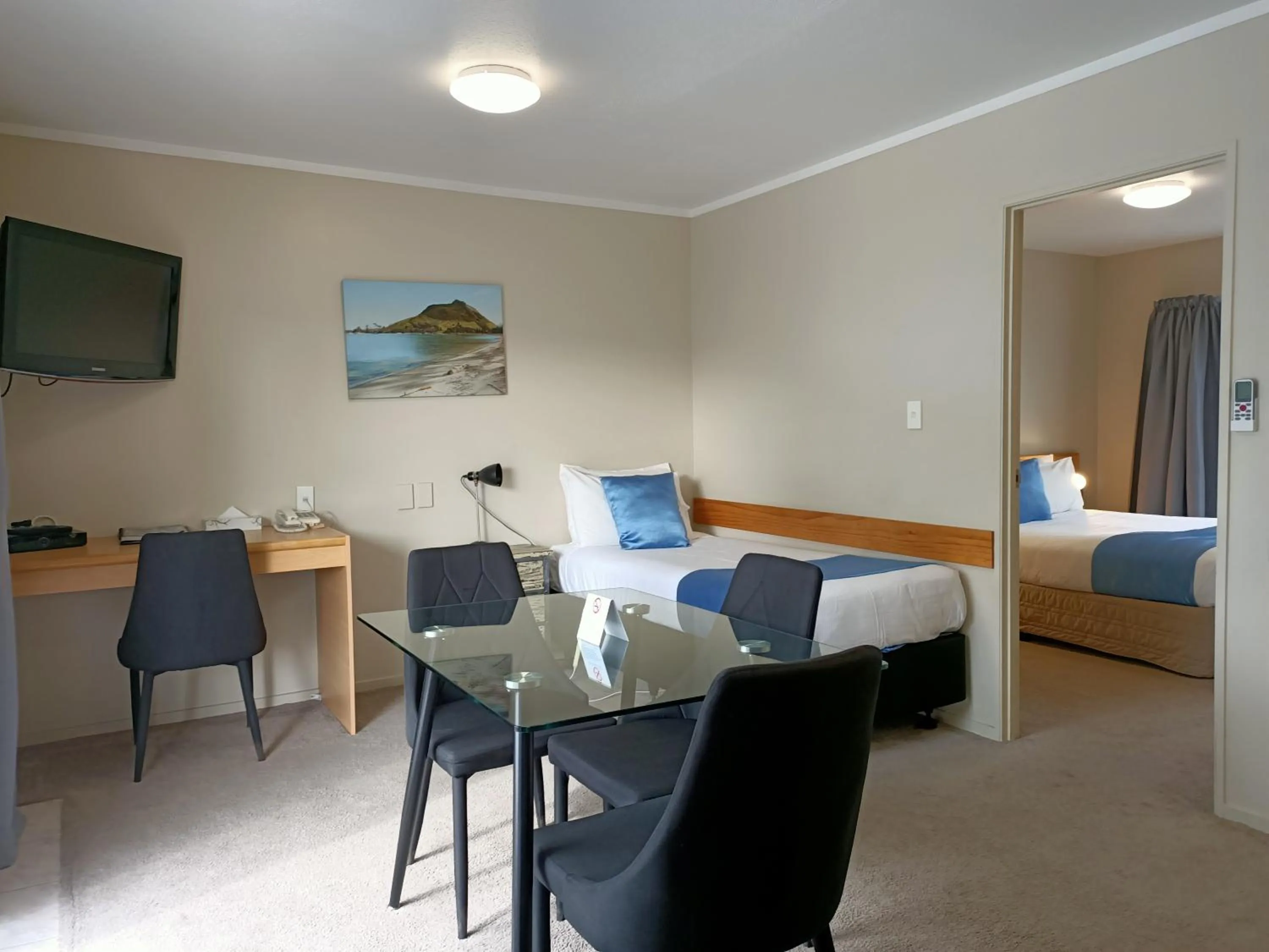 Other, Bed in ASURE Macy's Motor Inn