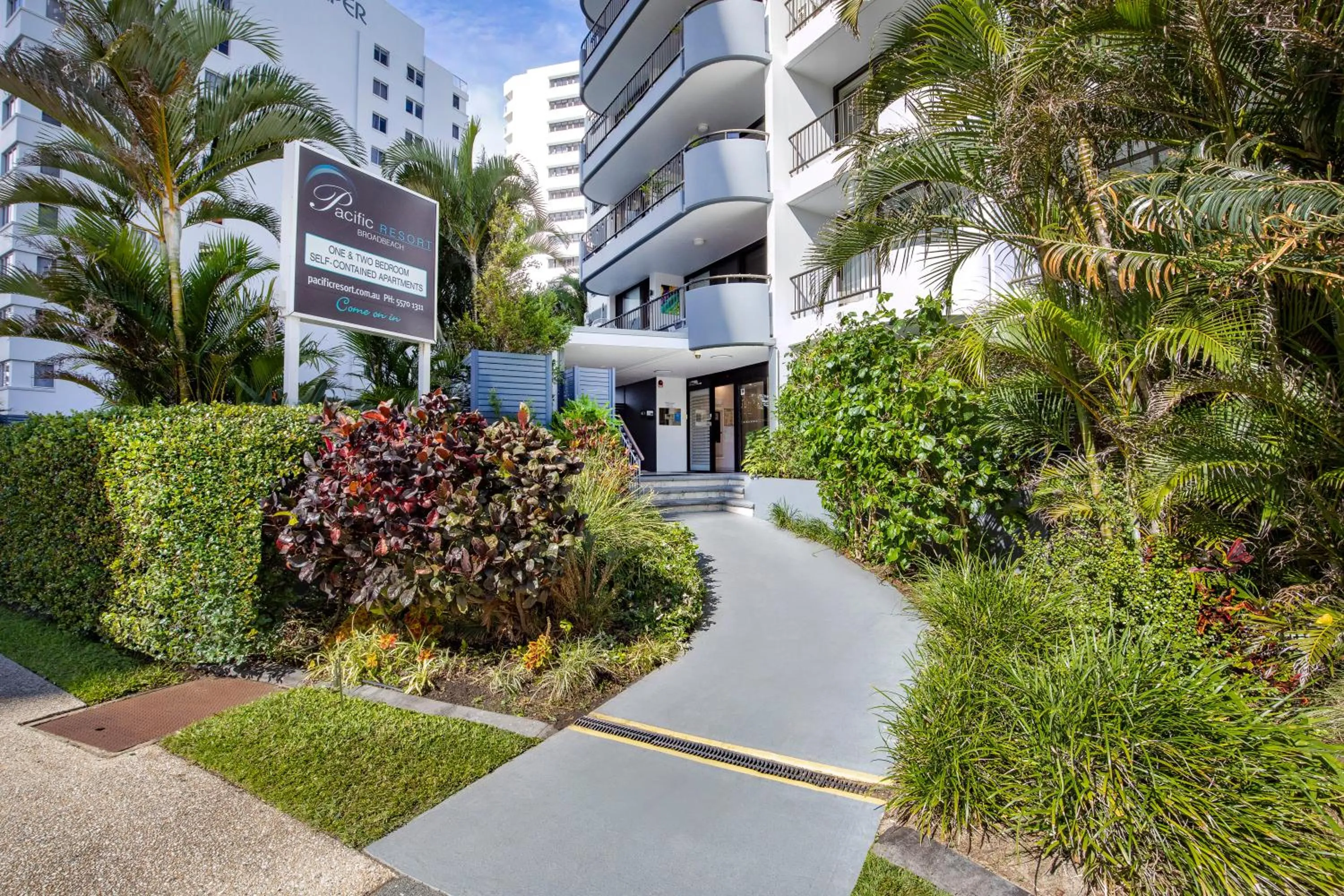 Property building in Pacific Resort Broadbeach