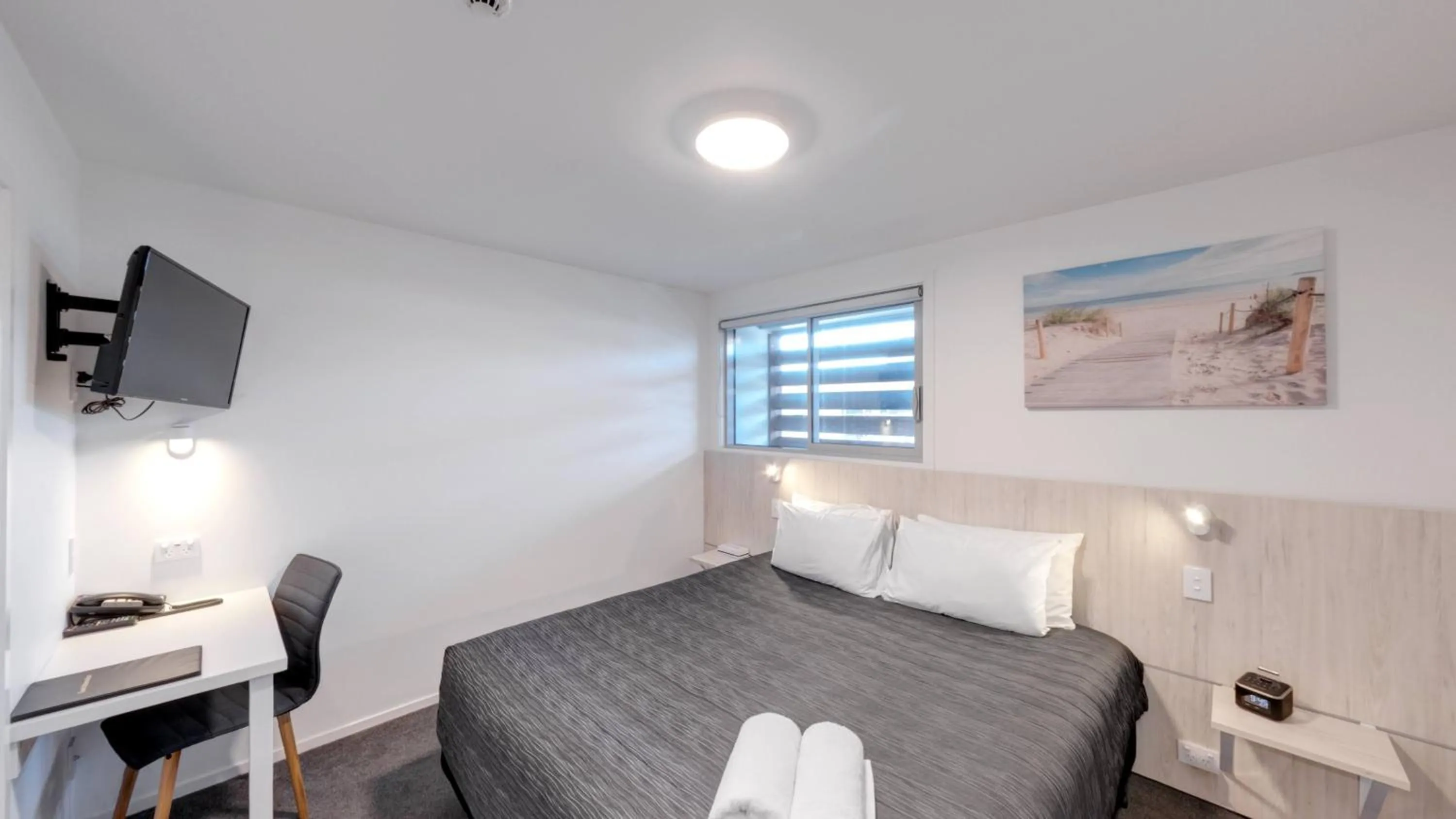 Bedroom, Bed in Beachfront Hotel Hokitika