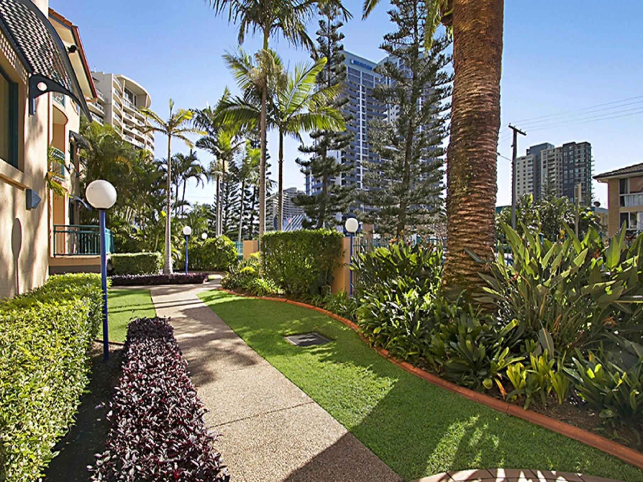 Garden in Aruba Surf Resort