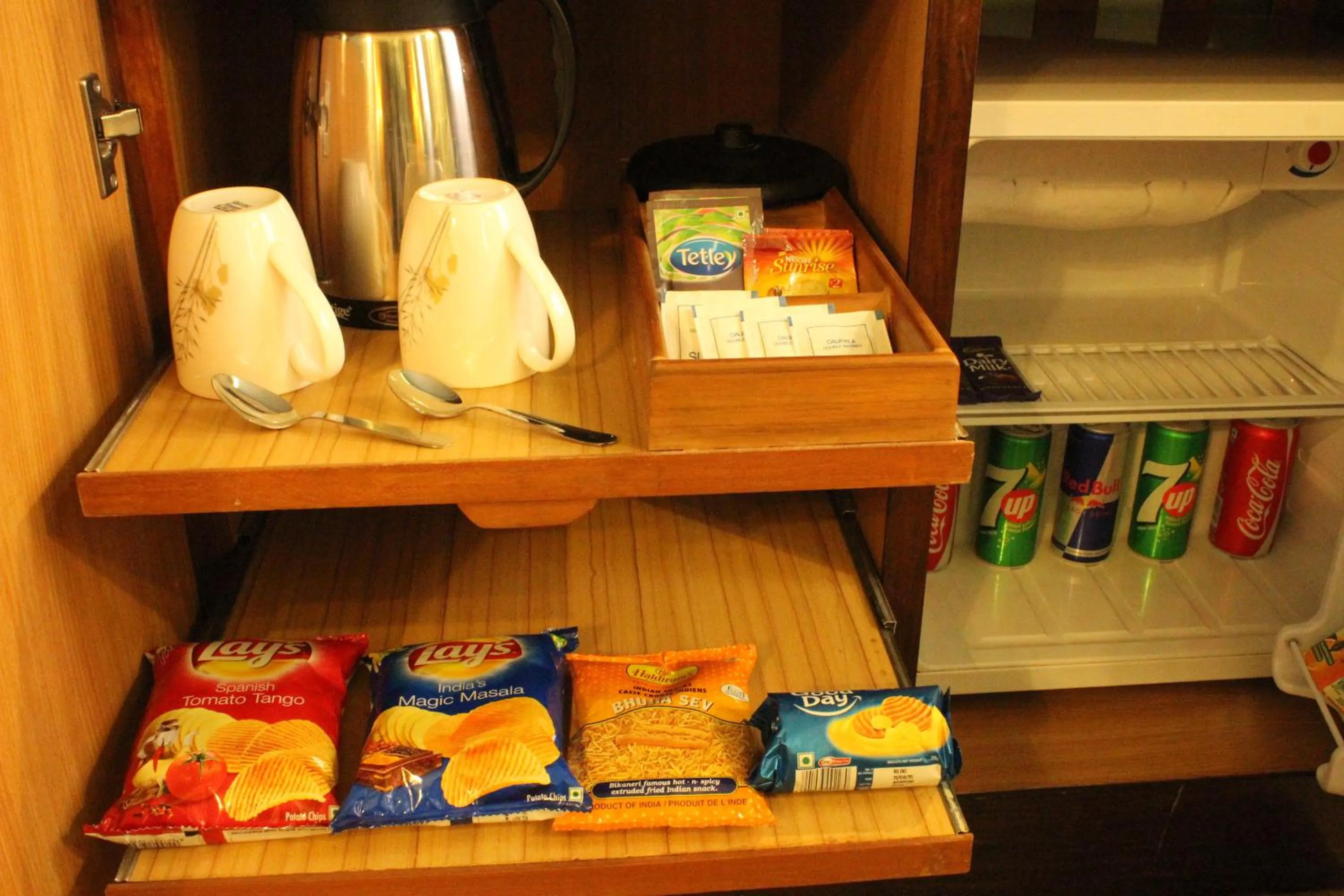 Coffee/tea facilities in juSTa MG Road