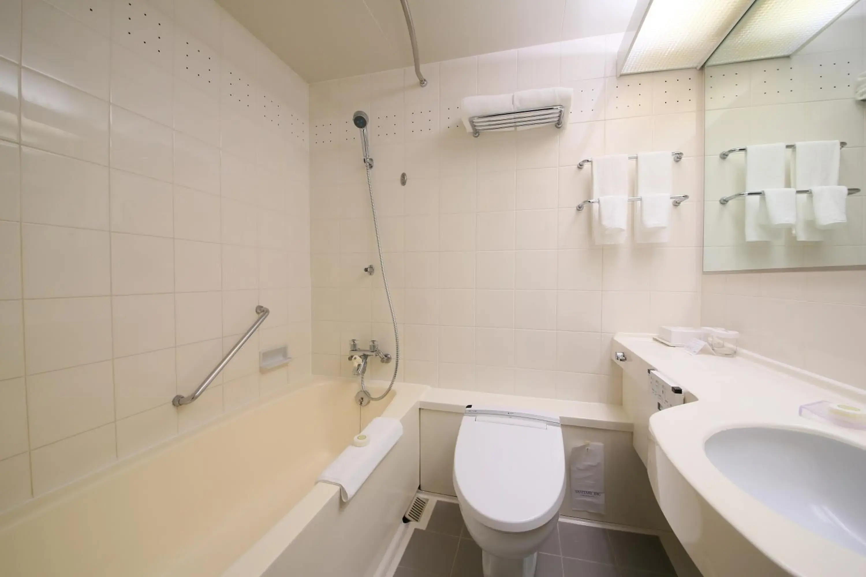 Standard Double Room - single occupancy - Smoking in International Resort Hotel Yurakujo Standard Double Room - single occupancy - Smoking in International Resort Hotel Yurakujo