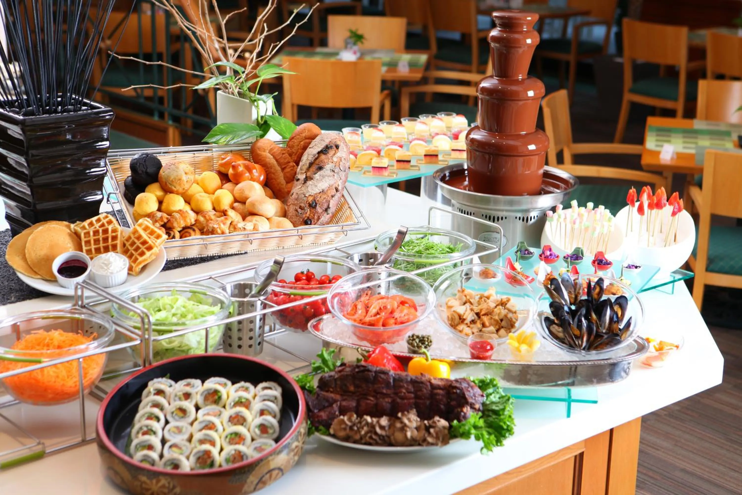 Food in International Resort Hotel Yurakujo