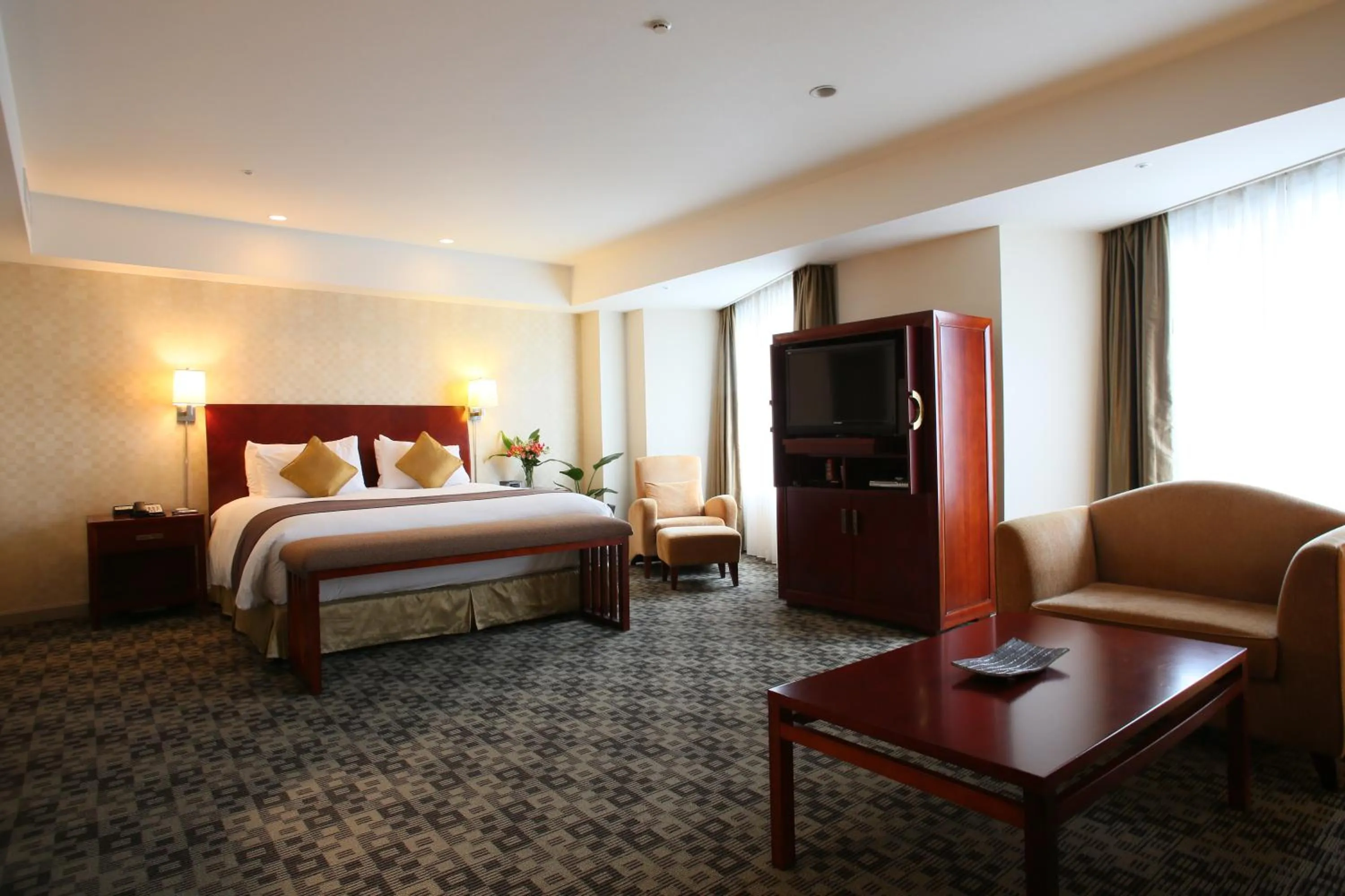 Photo of the whole room, Bed in International Resort Hotel Yurakujo