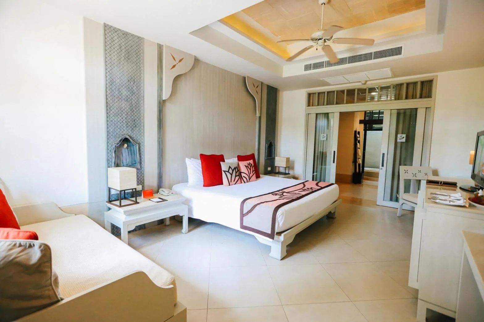 Bedroom, Bed in Melati Beach Resort & Spa