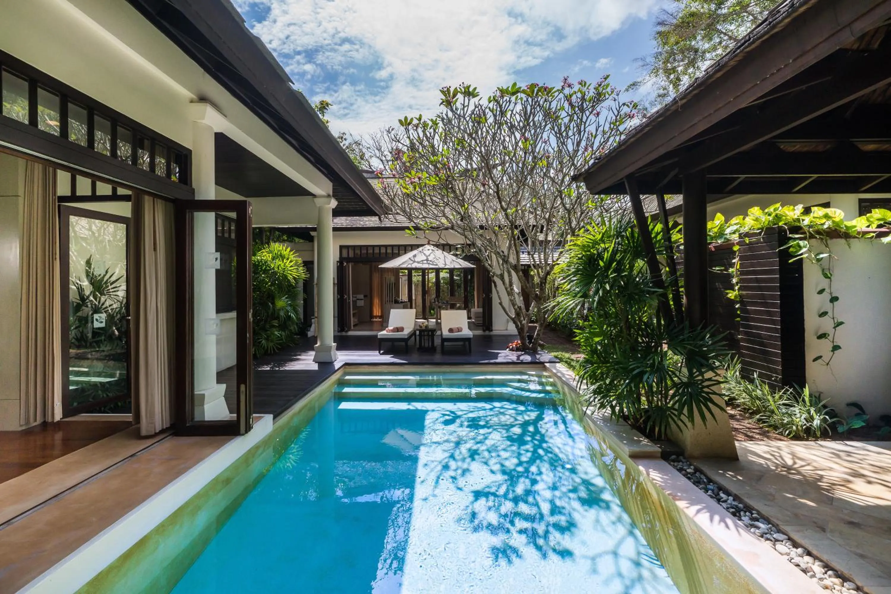 Balcony/Terrace in Melati Beach Resort & Spa