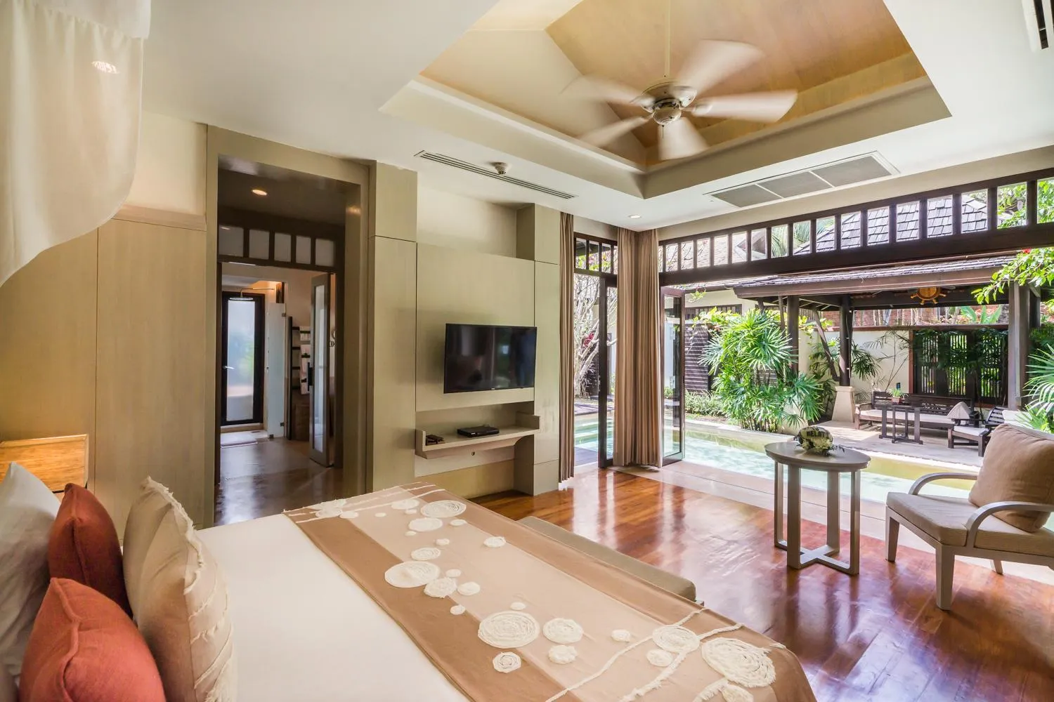 Bedroom, Bed in Melati Beach Resort & Spa