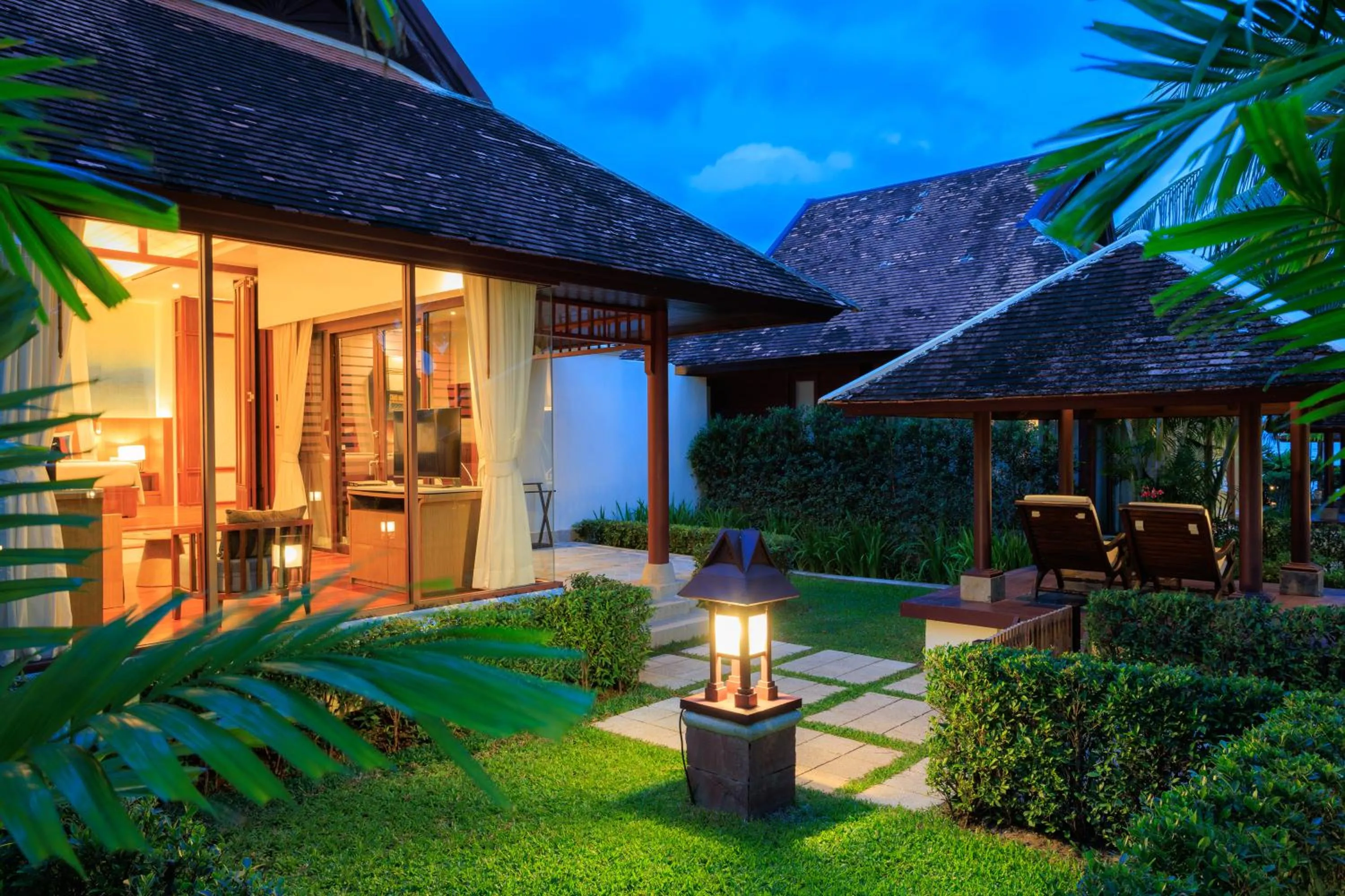 Seating area in Chaweng Regent Beach Resort