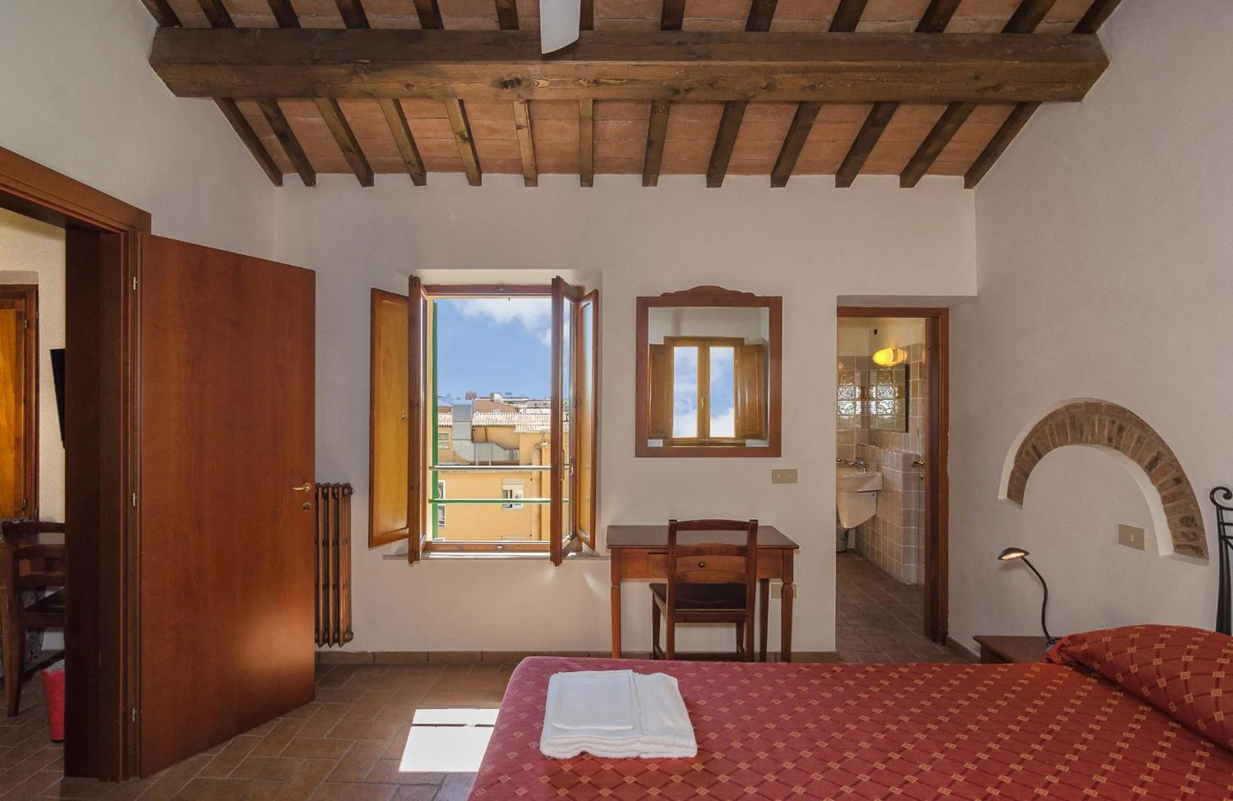 Bed in Helvetia Pisa Tower