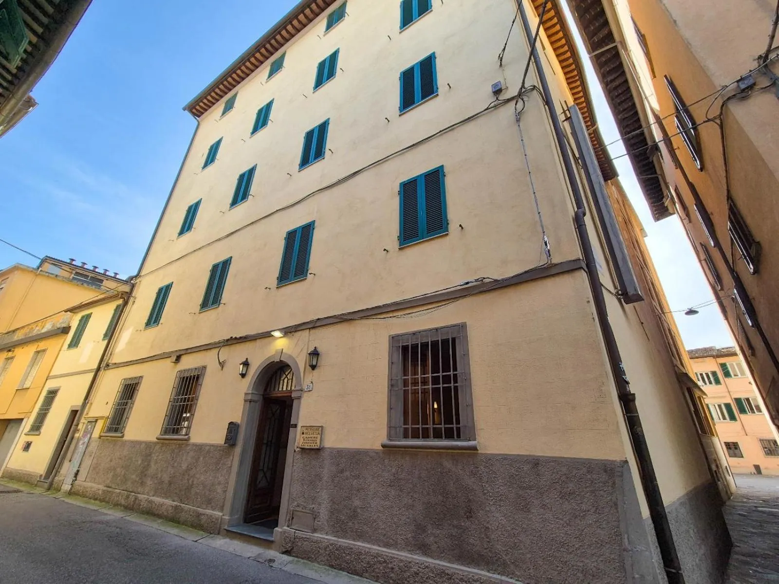 Property building in Helvetia Pisa Tower