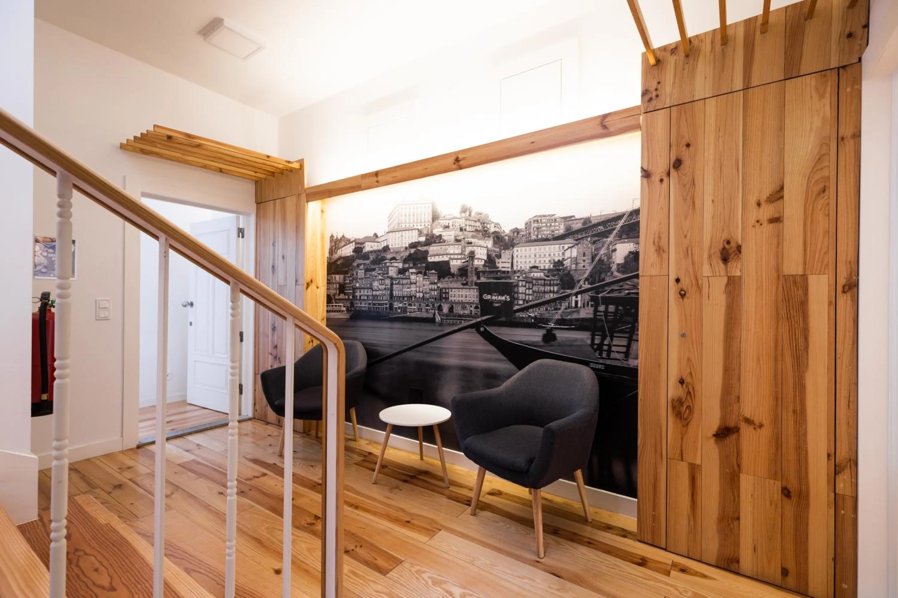 Lobby or reception in MyStay Porto Centro