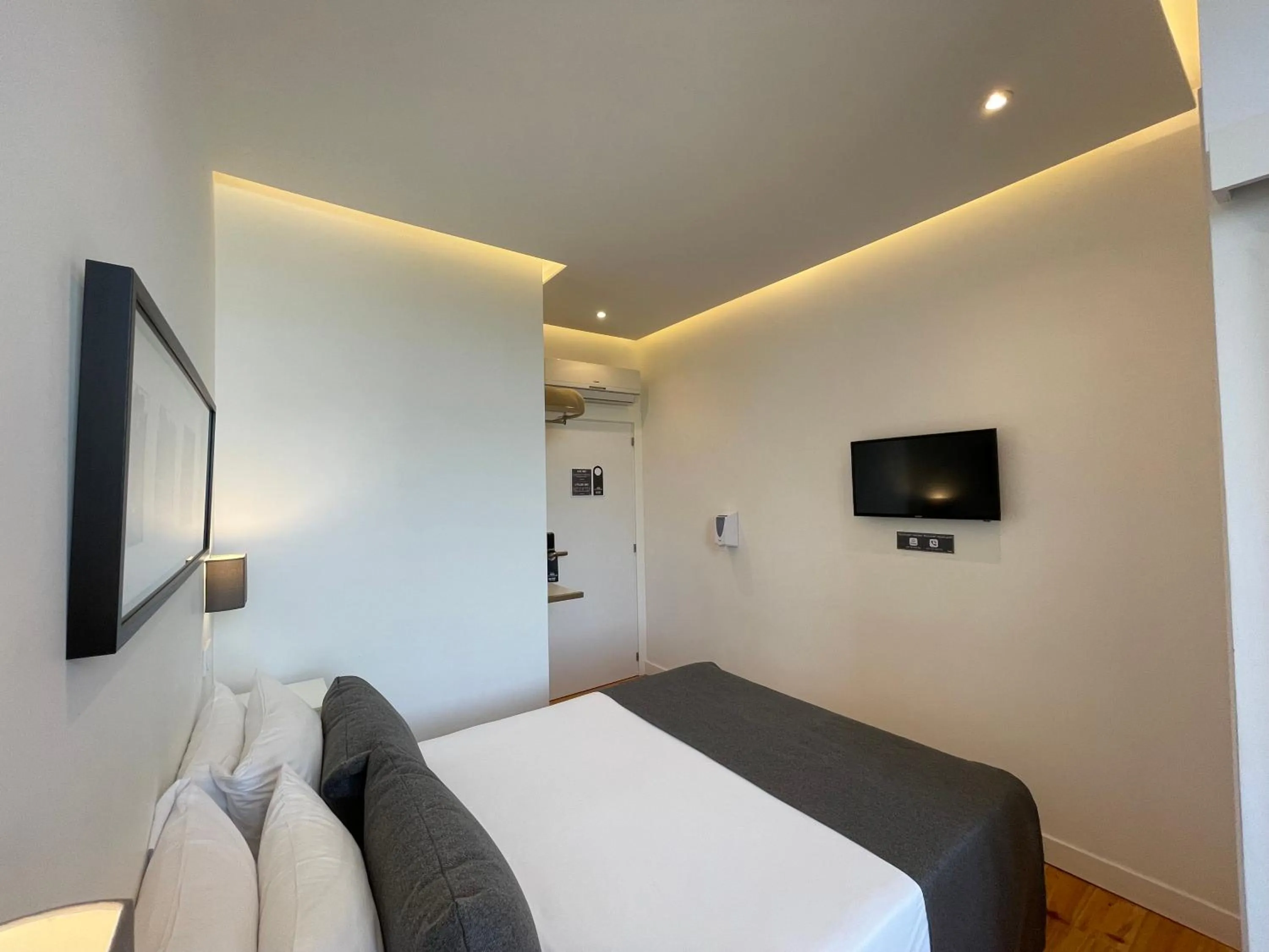 Bed in MyStay Porto Centro