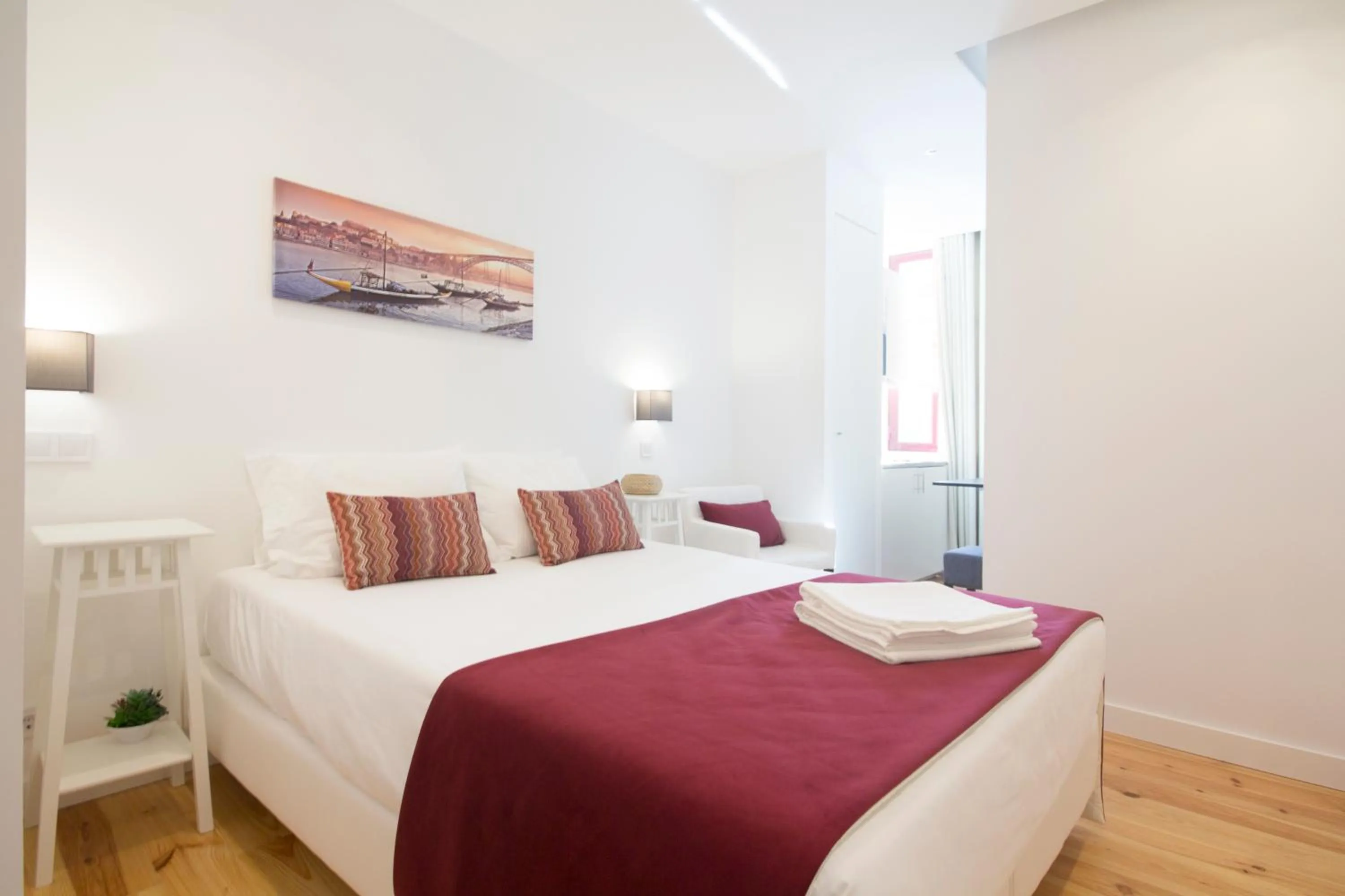 Bed in MyStay Porto Centro