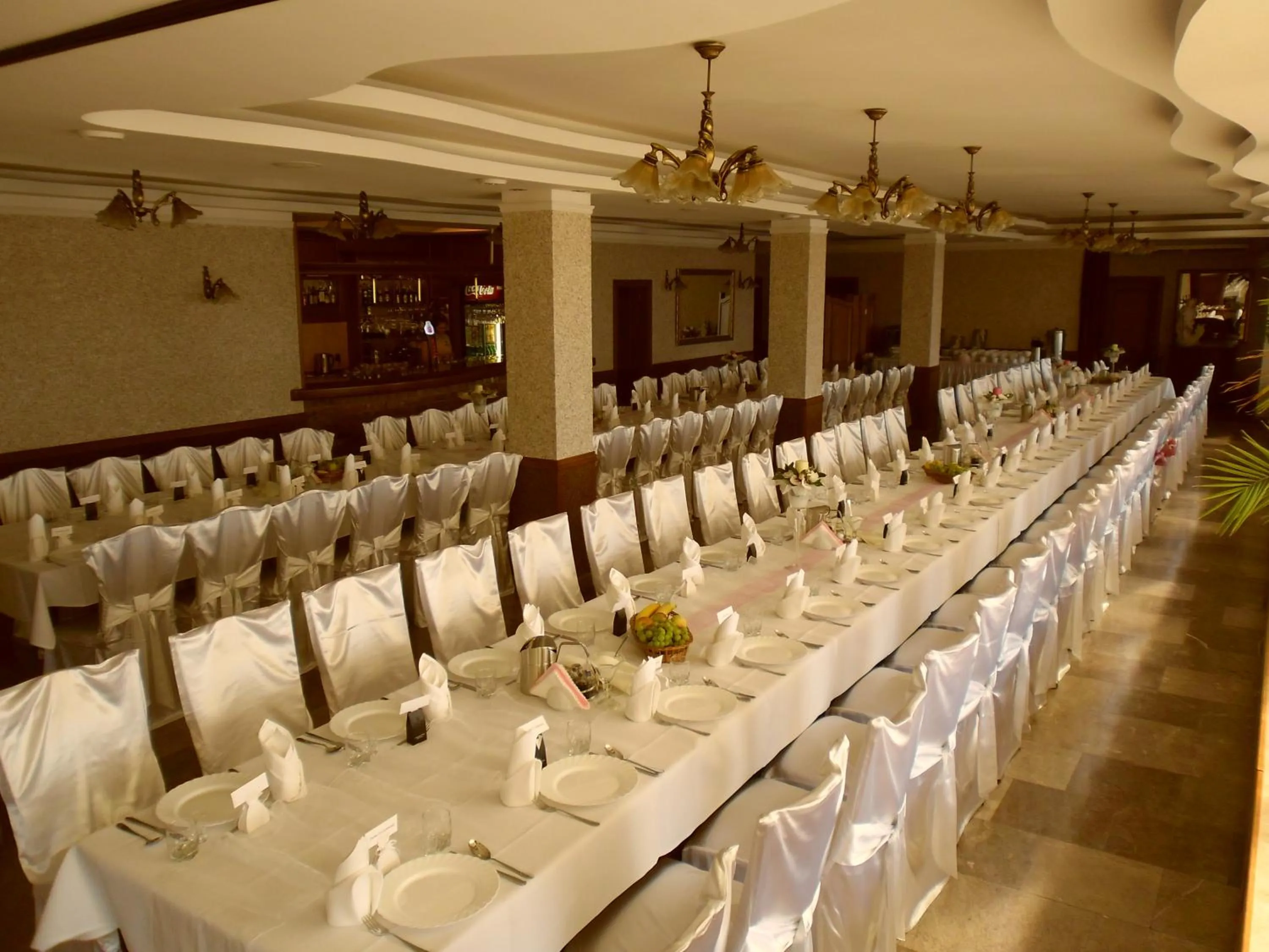 Restaurant/places to eat in Neptun