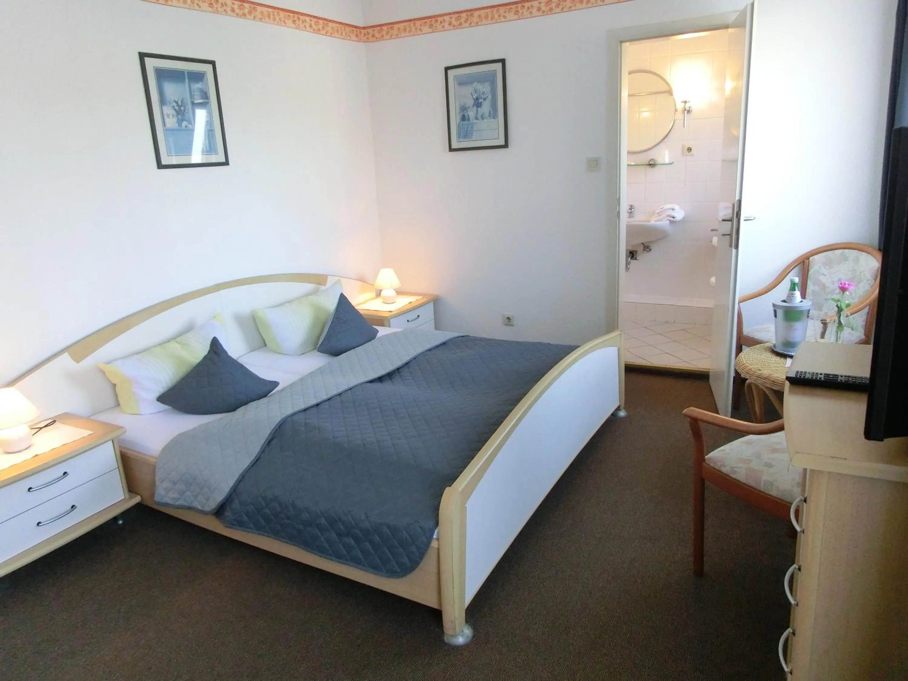 Photo of the whole room, Bed in Hotel Seelust