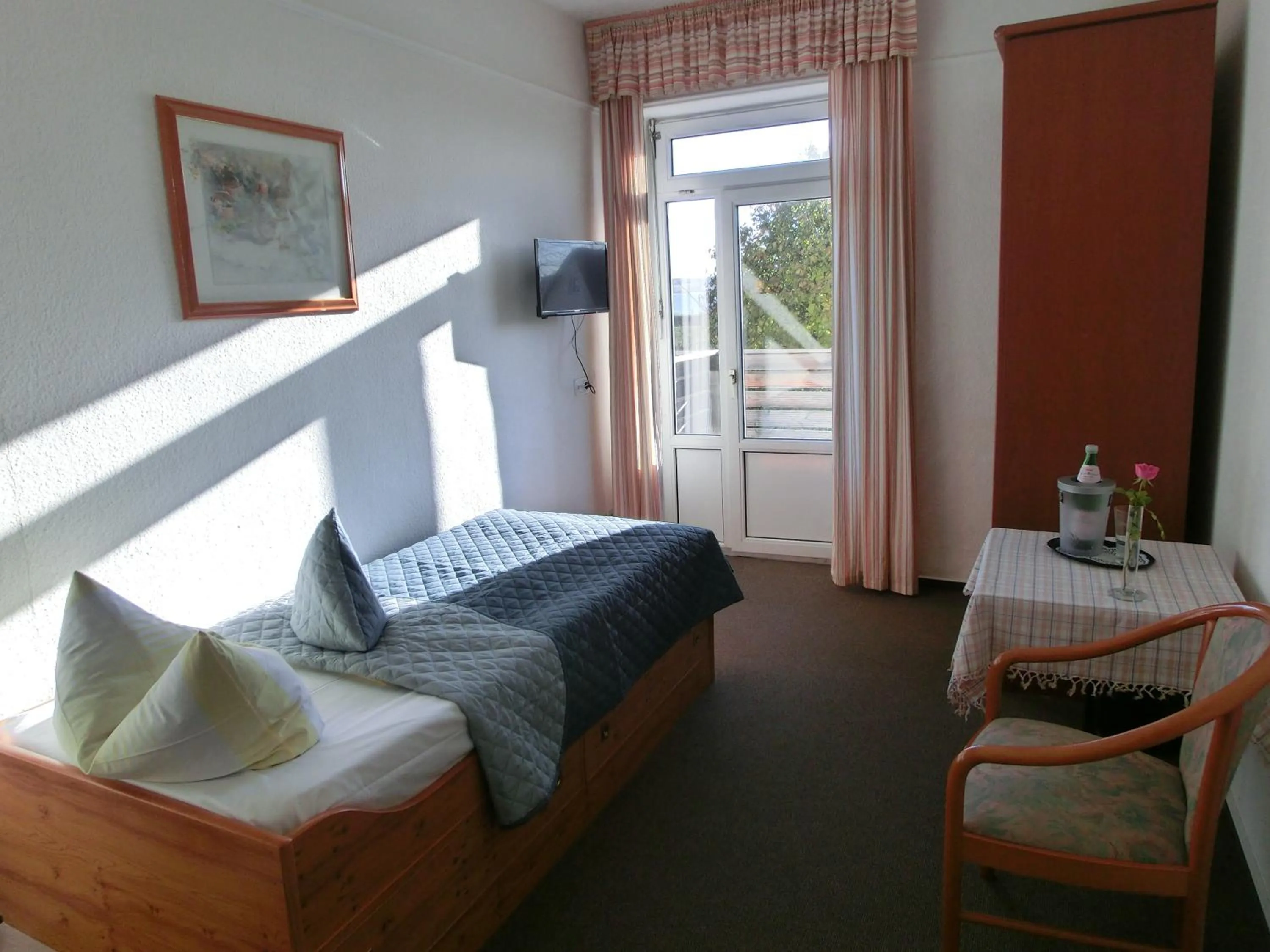 Photo of the whole room, Bed in Hotel Seelust