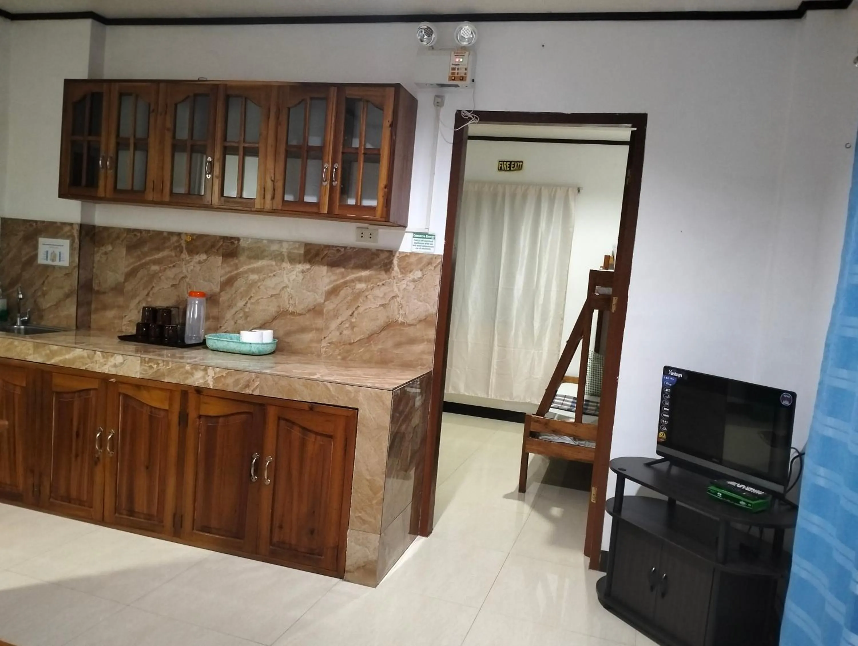 Kitchen or kitchenette in Sealor Pension House