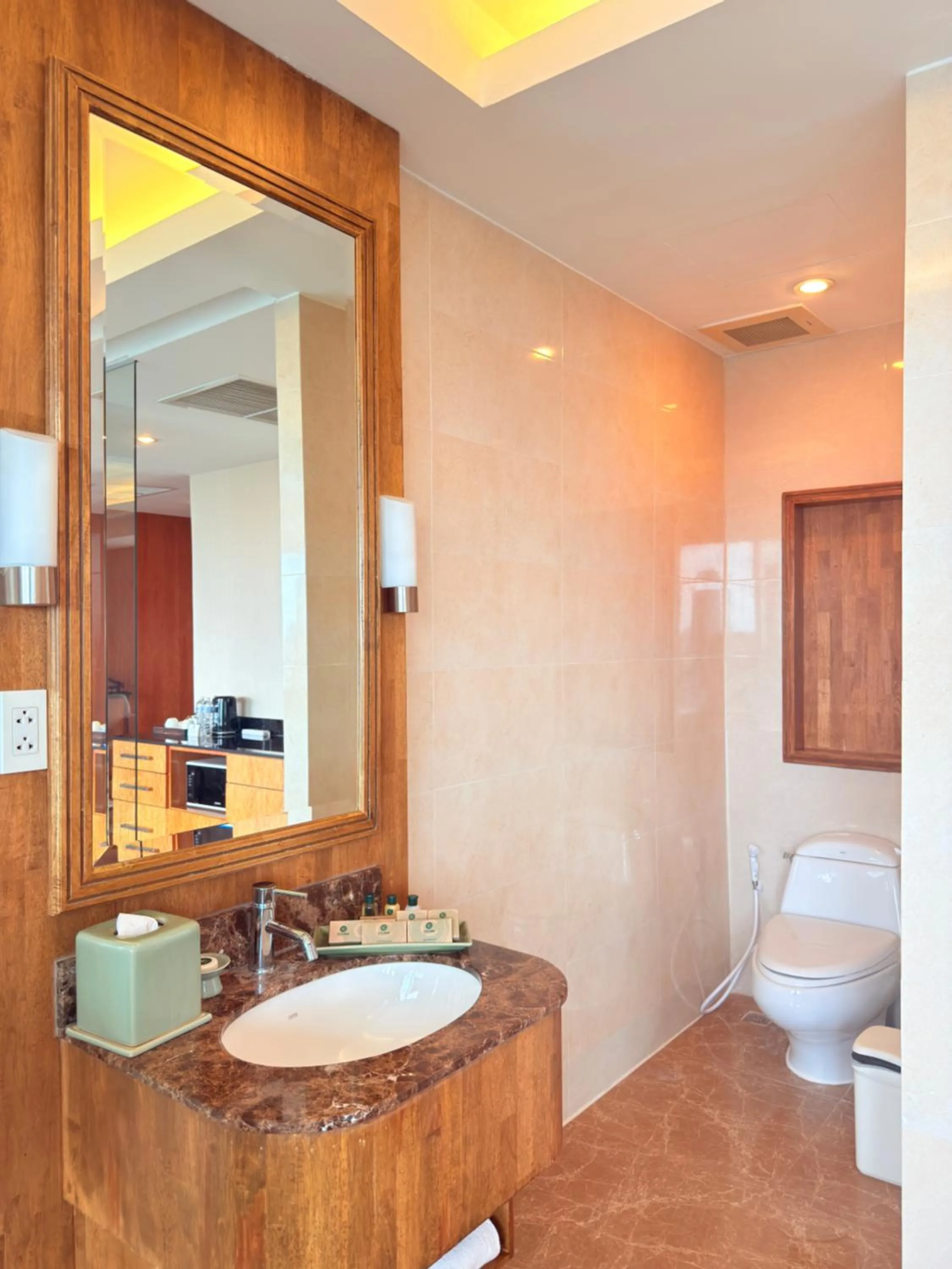 Toilet in Column Bangkok Hotel