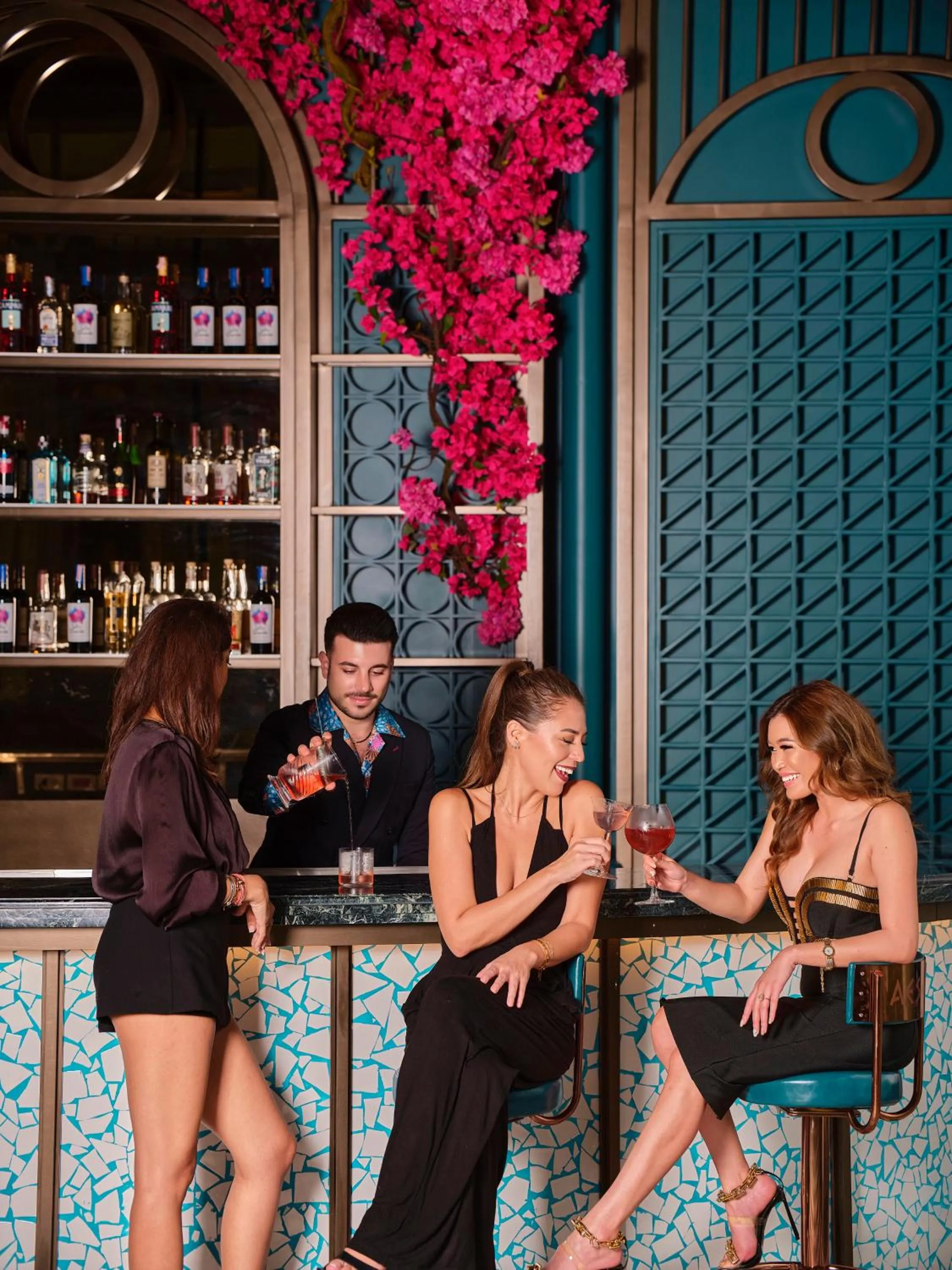 Restaurant/places to eat in Column Bangkok Hotel