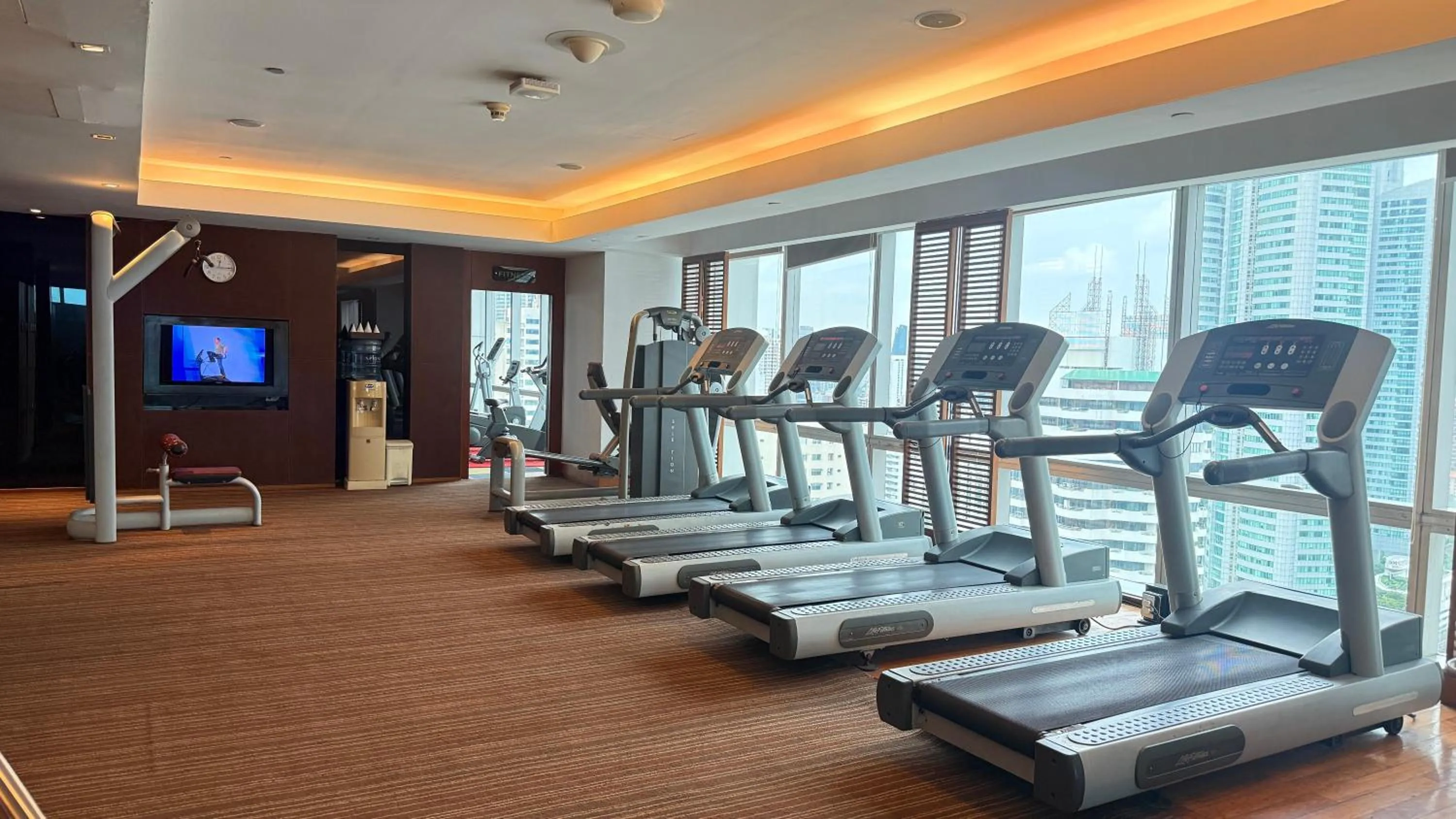 Fitness centre/facilities in Column Bangkok Hotel
