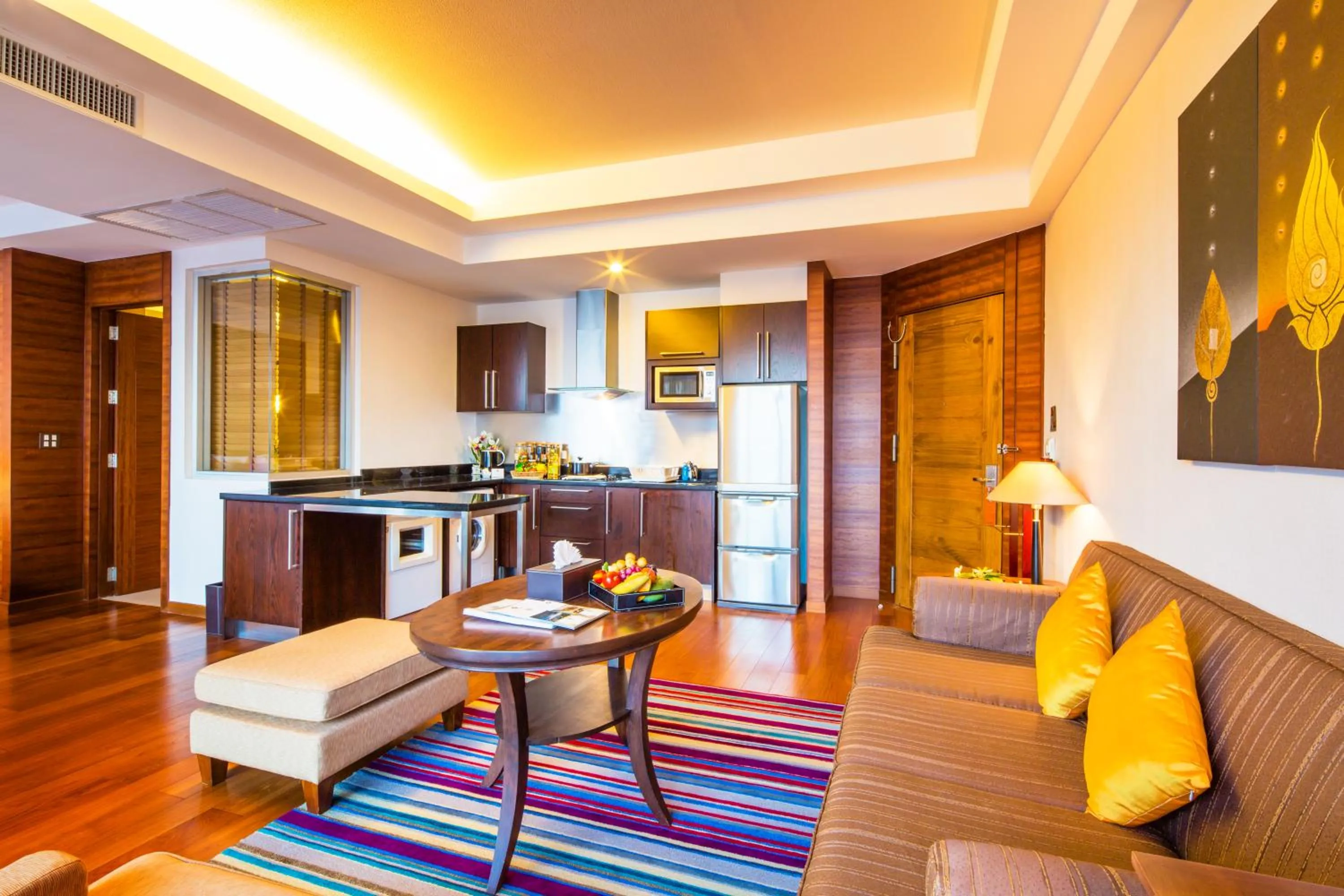 Kitchen or kitchenette in Column Bangkok Hotel