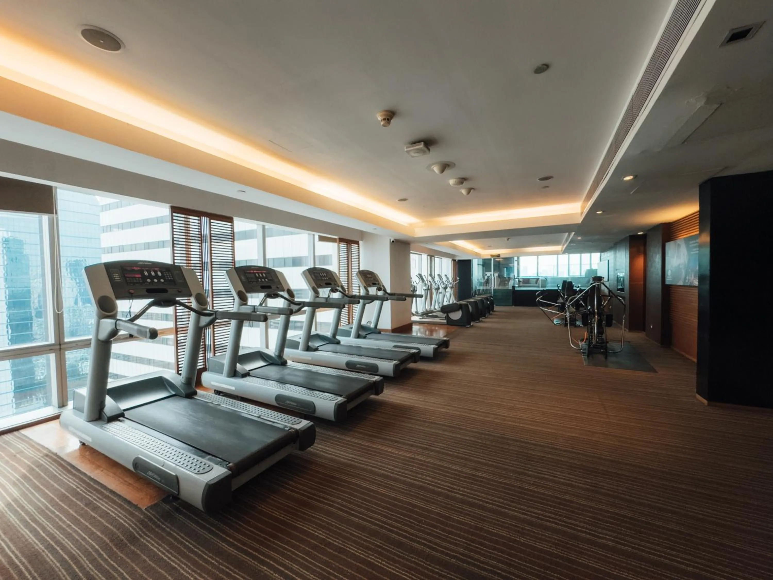 Fitness centre/facilities in Column Bangkok Hotel
