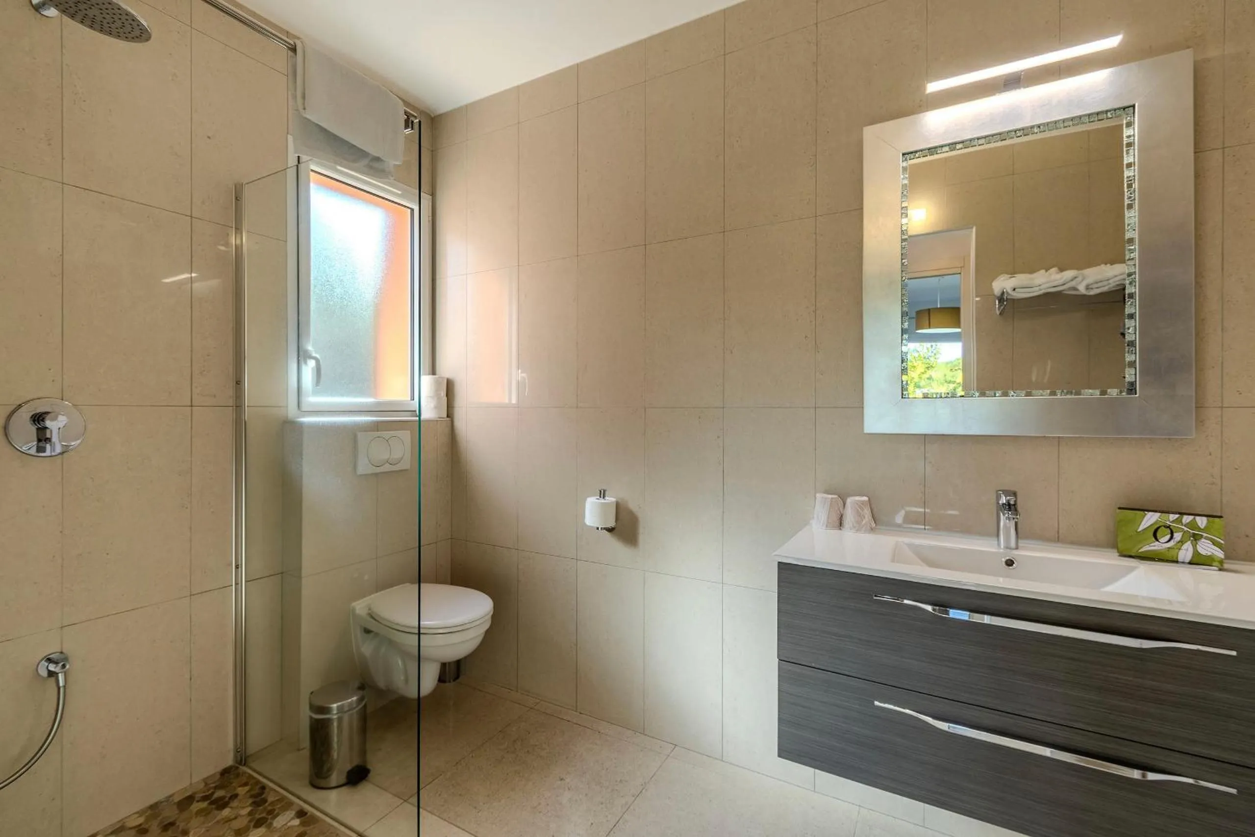 Shower in Domaine Villas Mandarine Private Pools & Spa