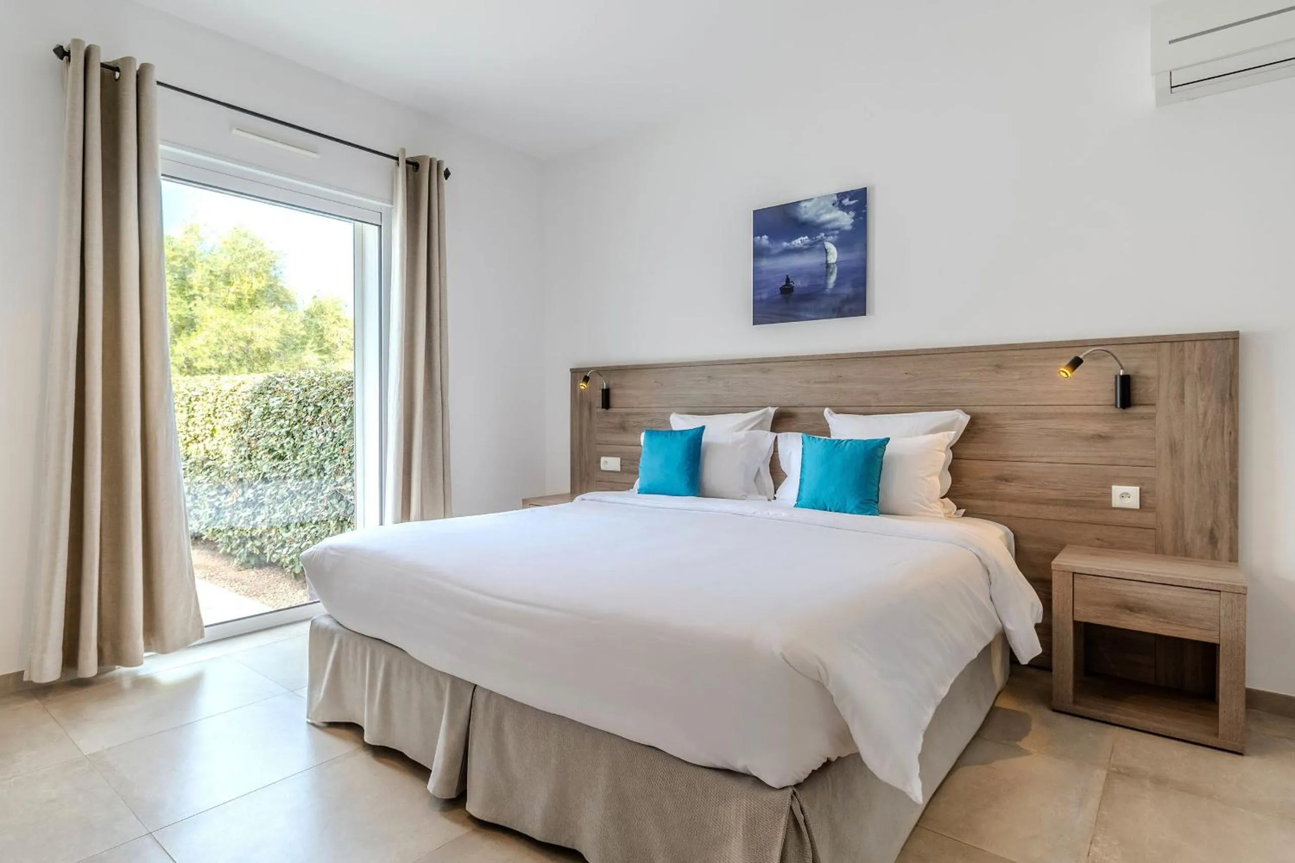 Bed in Domaine Villas Mandarine Private Pools & Spa