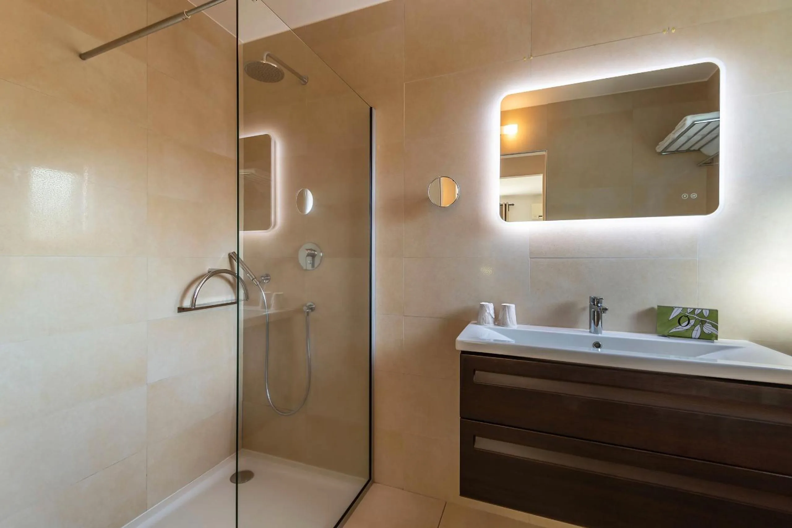 Shower in Domaine Villas Mandarine Private Pools & Spa