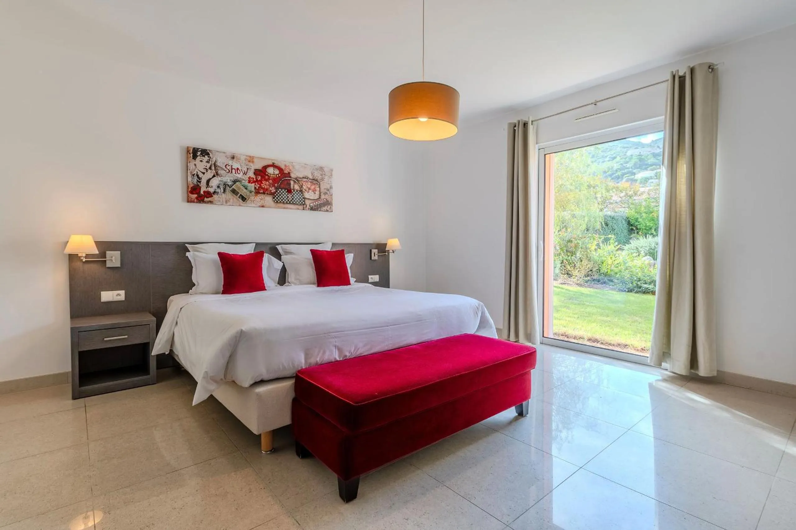 Bed in Domaine Villas Mandarine Private Pools & Spa