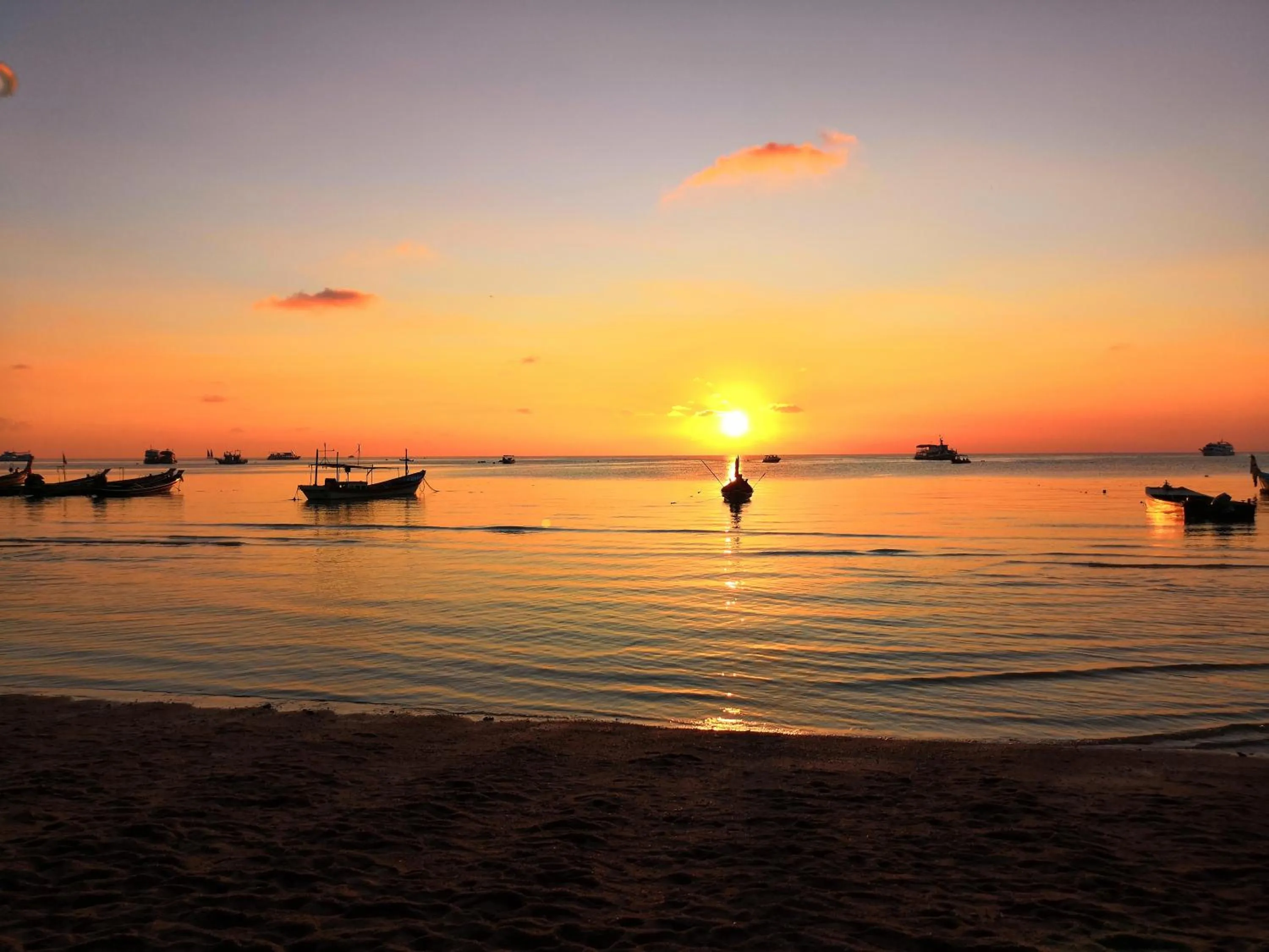 Sunset in Sairee Hut Resort Koh Tao