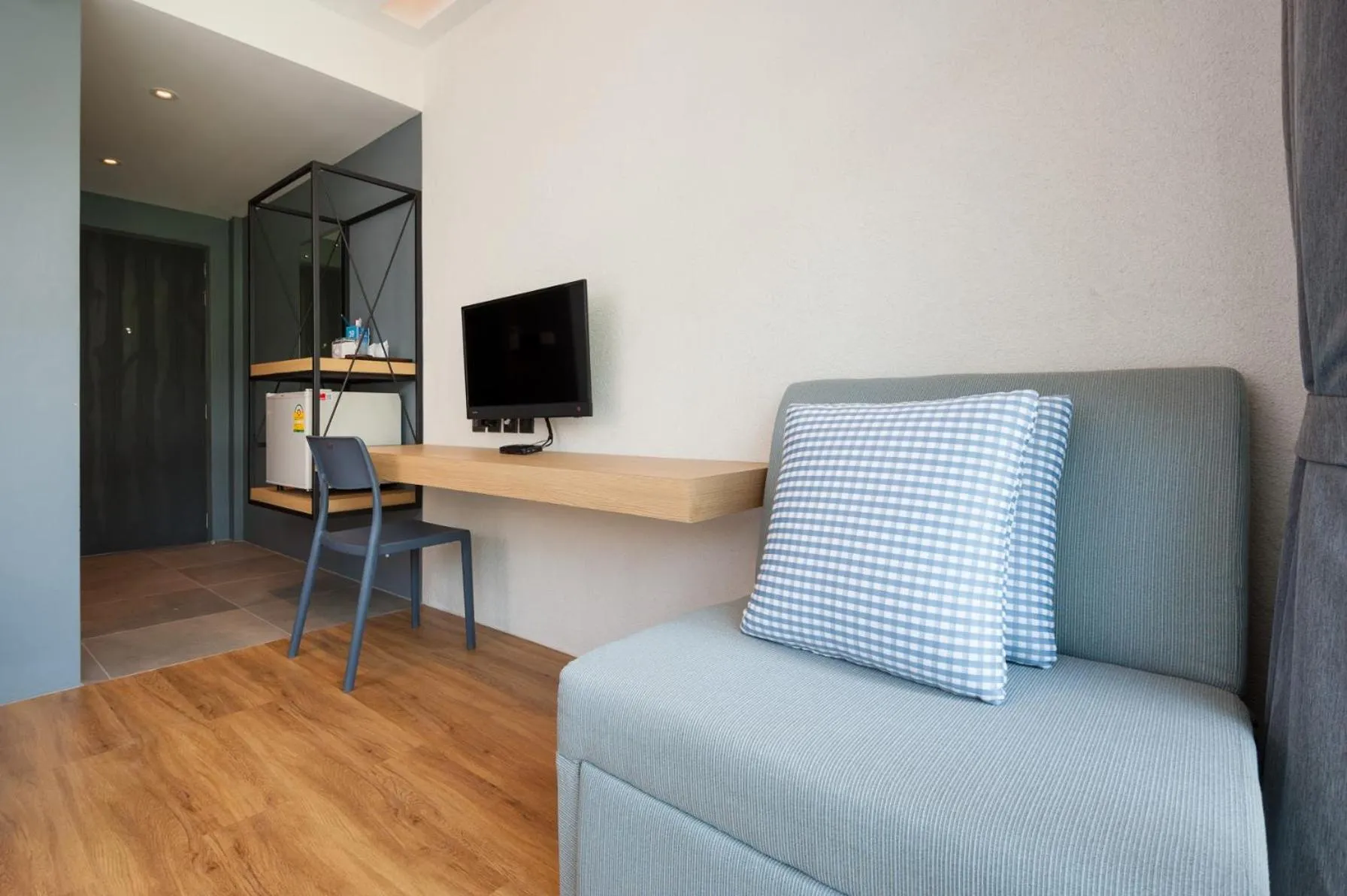 Living room in Sairee Hut Resort Koh Tao