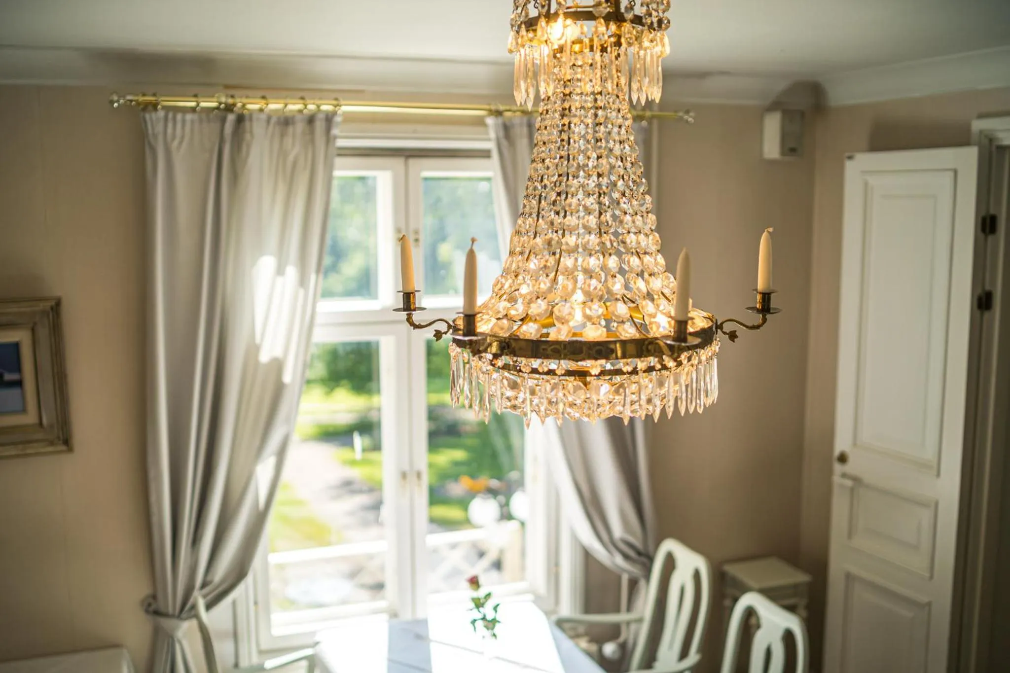 Dining area in Karolineburg Manor House Hotel
