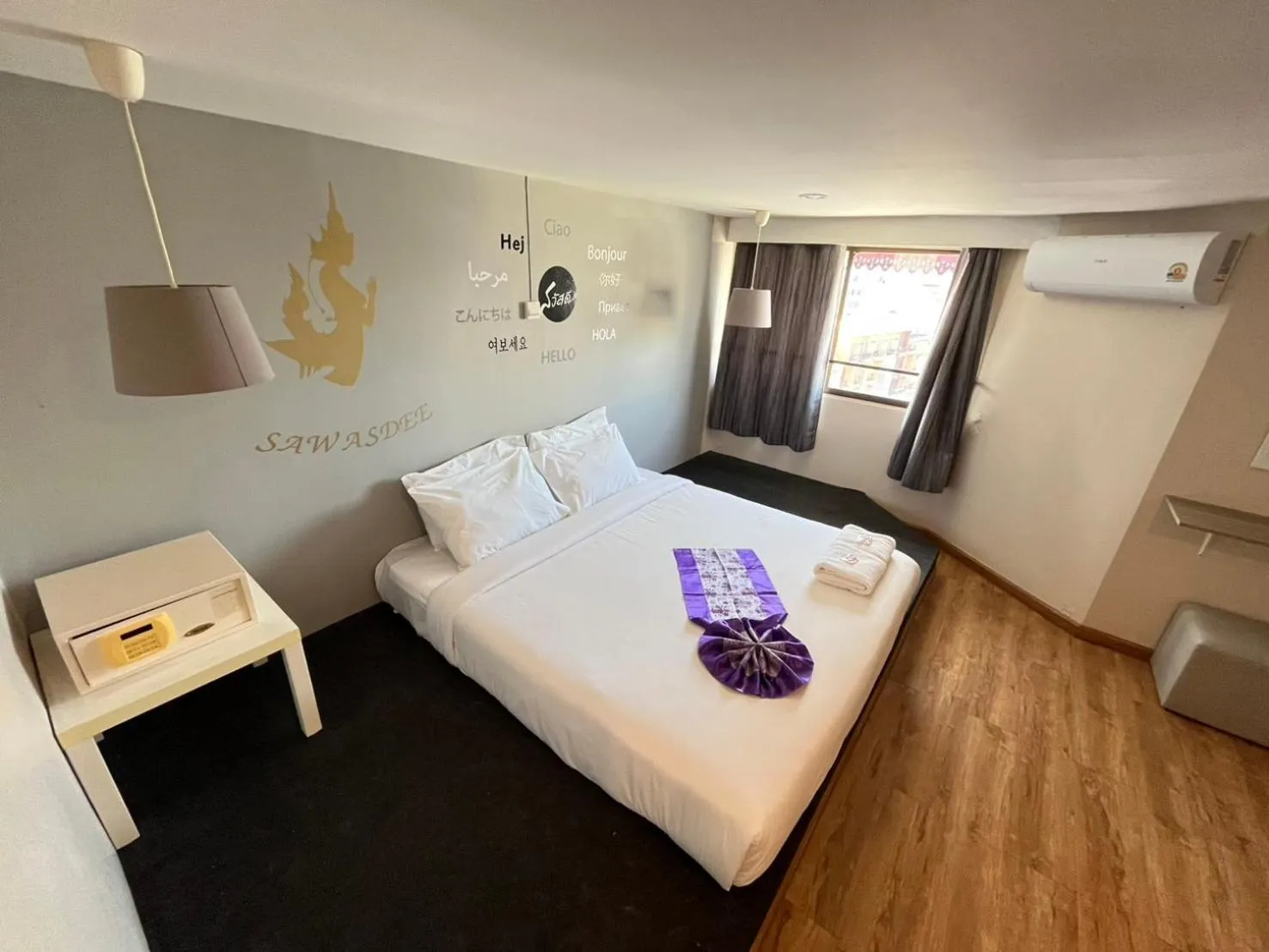 Bed in Sawasdee Siam Pattaya Hotel