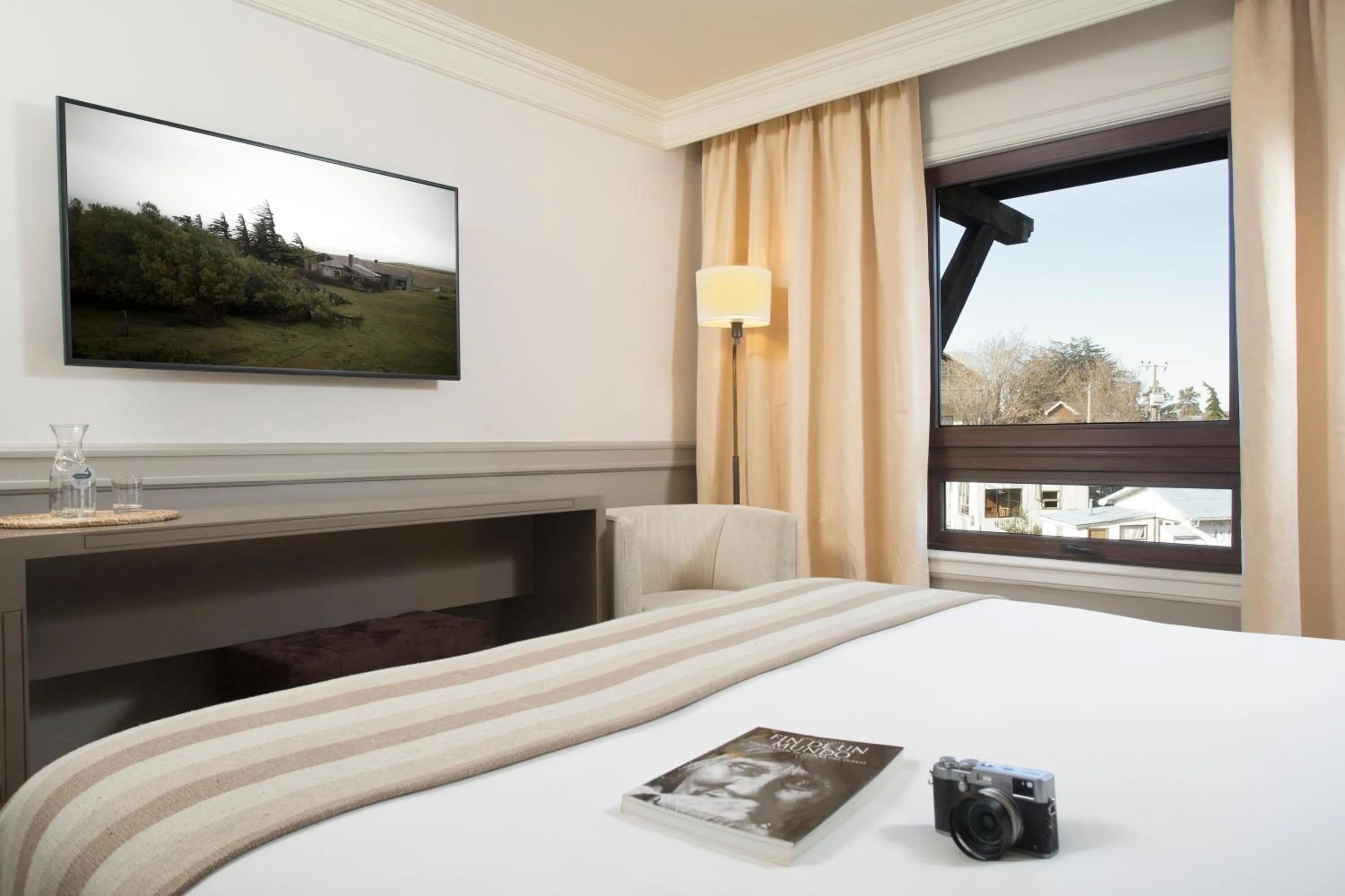 Decorative detail, Bed in Hotel Costaustralis
