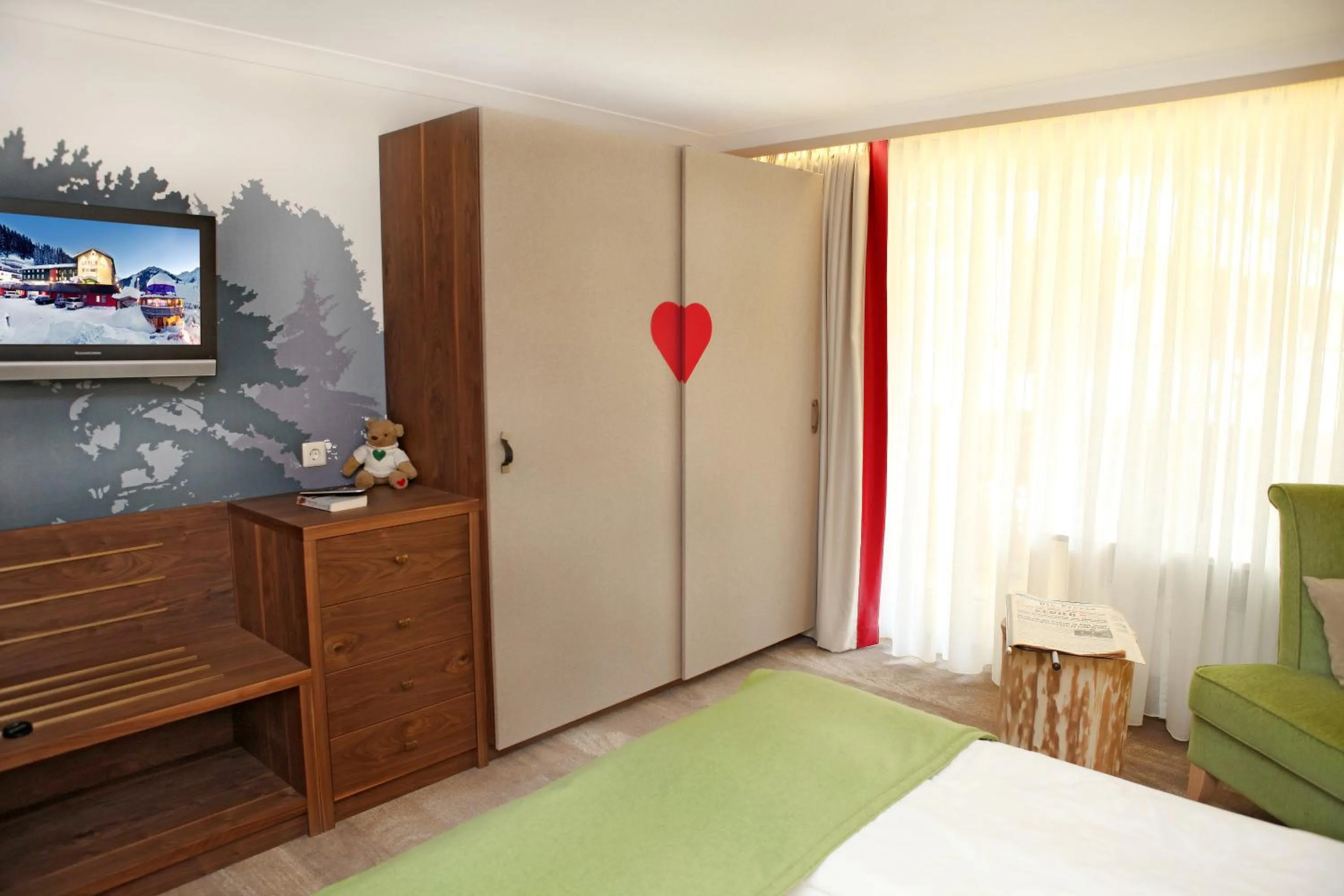 Photo of the whole room, Bed in Berghotel Hochfügen