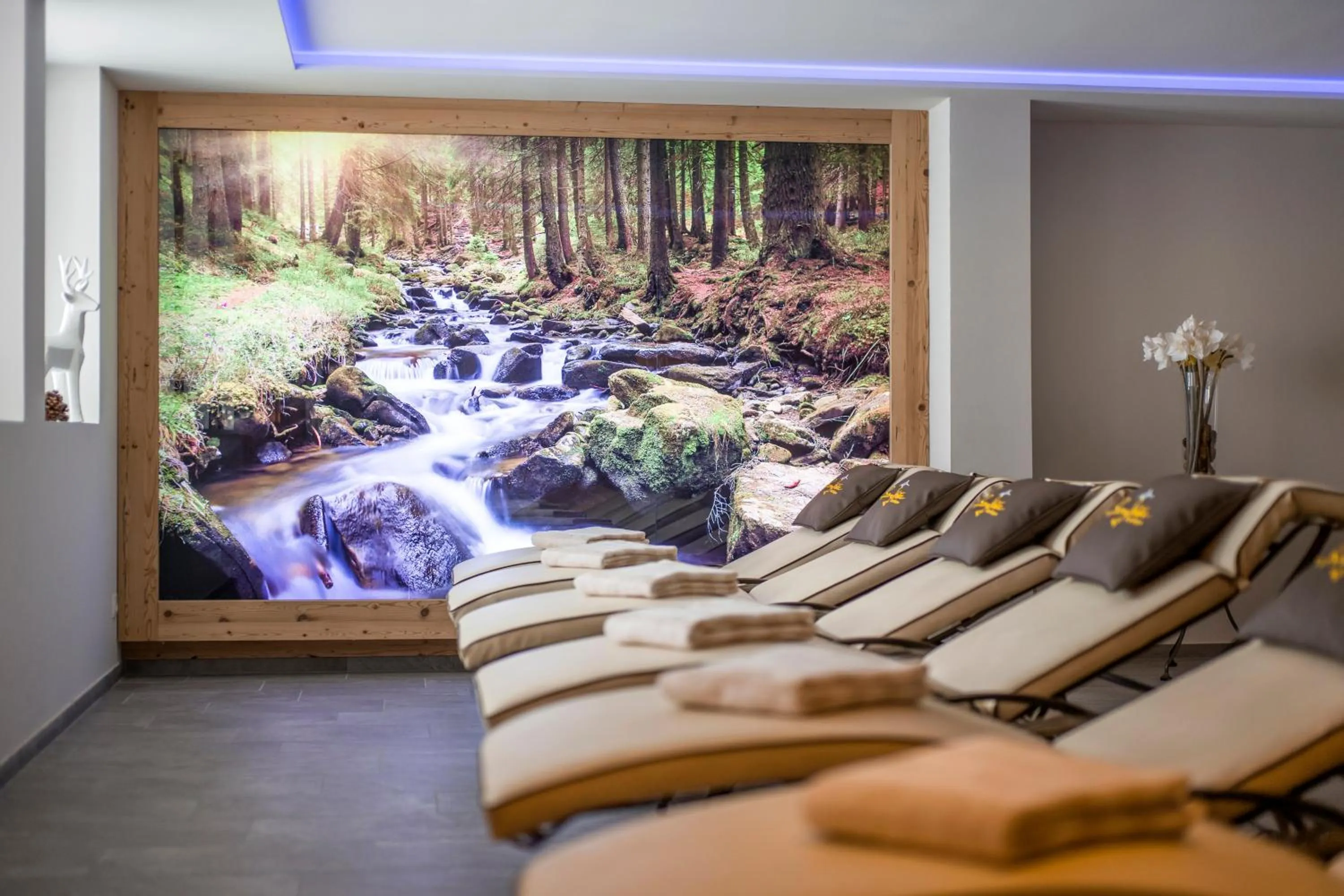 Swimming pool in Berghotel Hochfügen