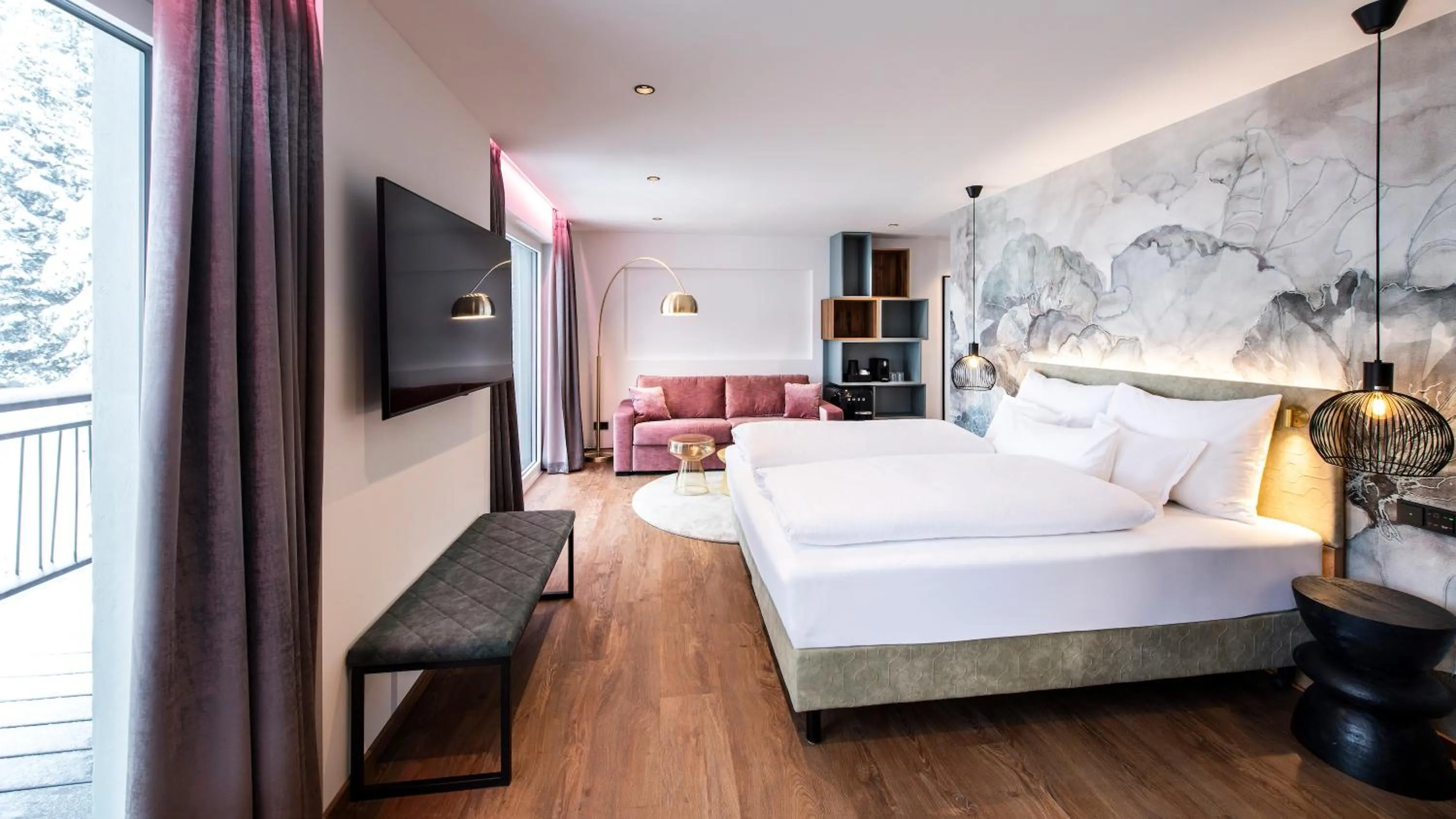 TV and multimedia, Bed in Berghotel Hochfügen