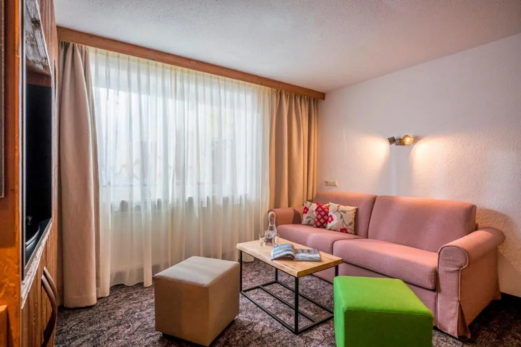 Seating area in Berghotel Hochfügen