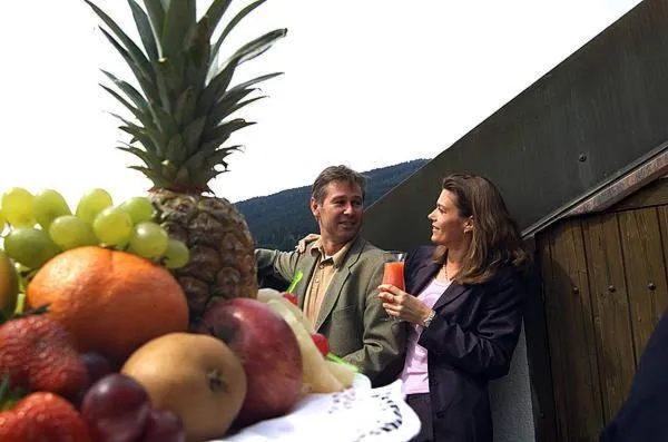 People in Hotel Gasthof Brüggler