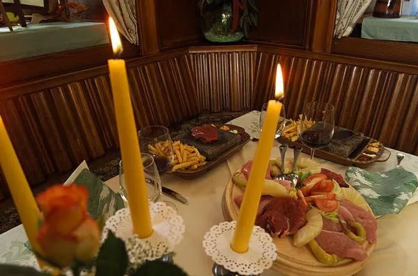 Restaurant/places to eat in Hotel Gasthof Brüggler