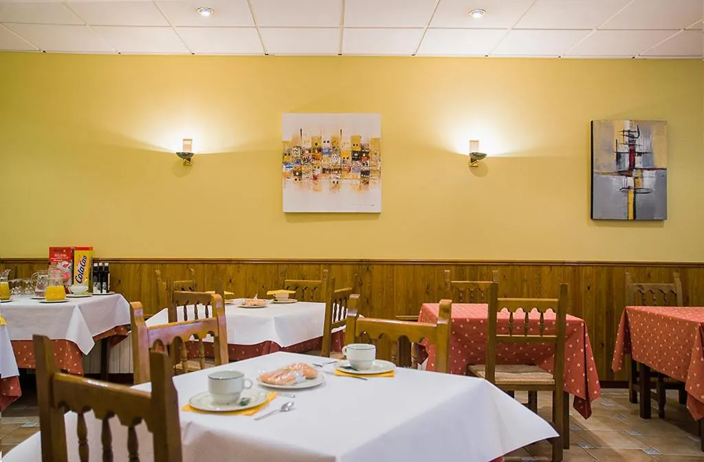 Restaurant/places to eat in Hotel La Rambla