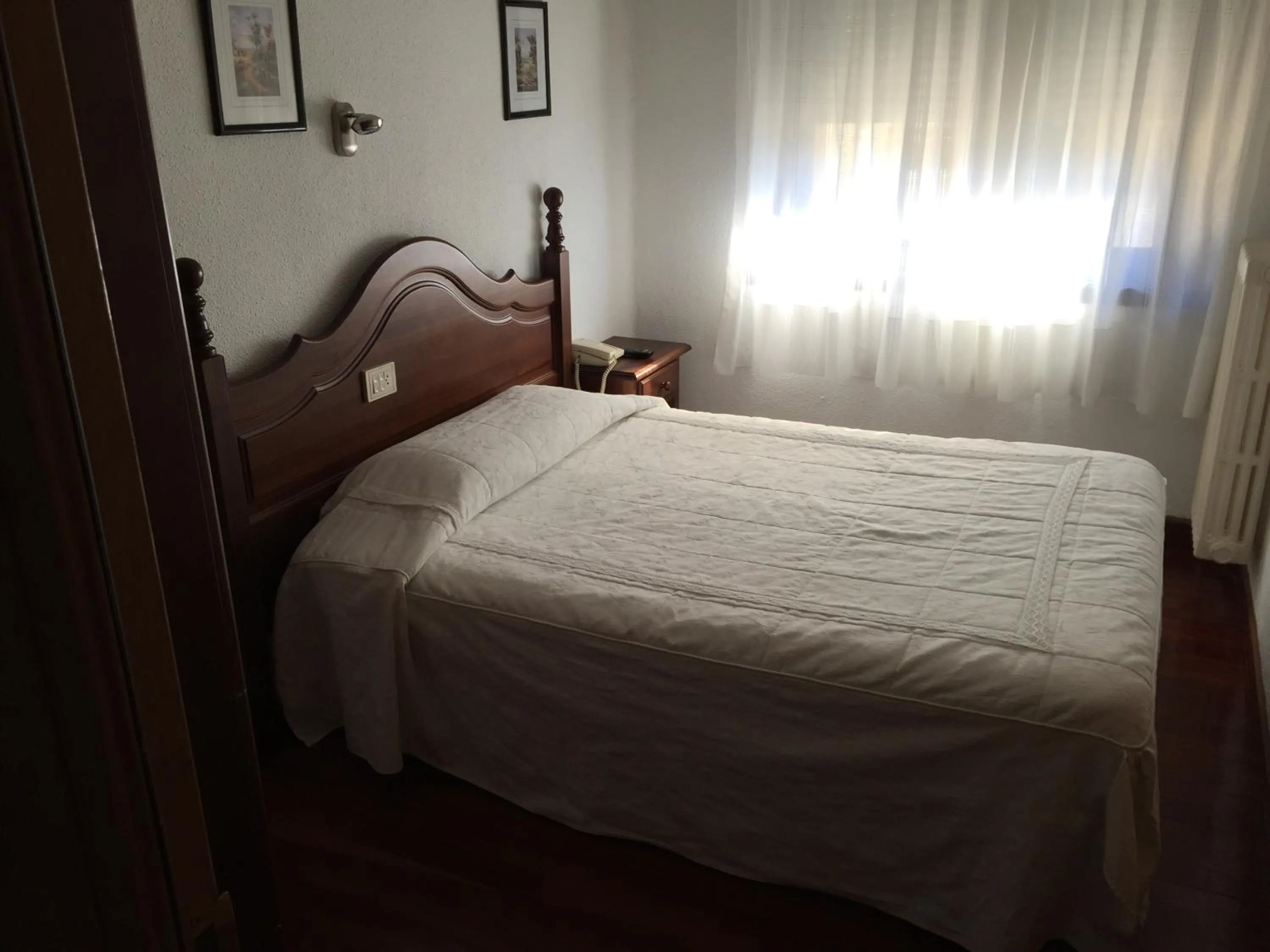 Photo of the whole room, Bed in Hotel La Rambla