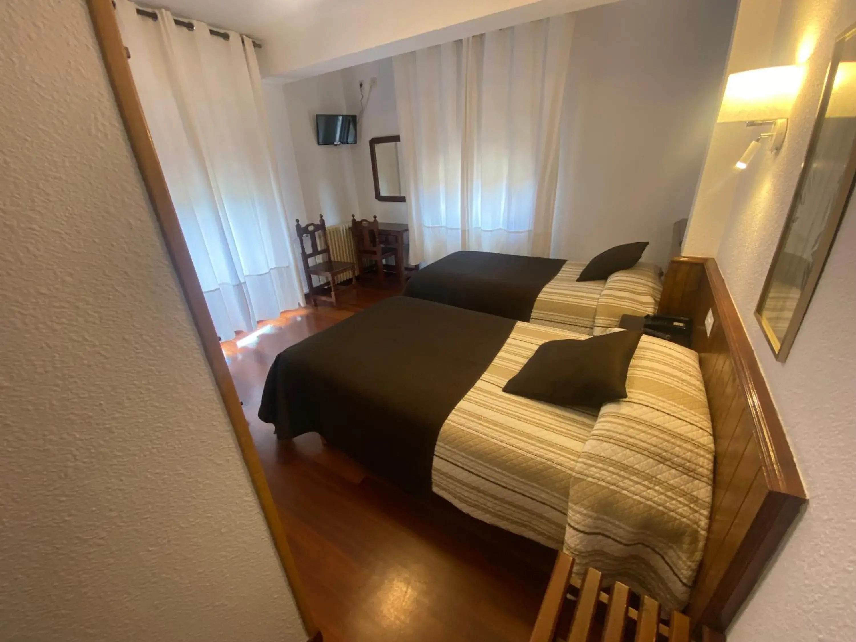 Twin Room in Hotel La Rambla Twin Room in Hotel La Rambla